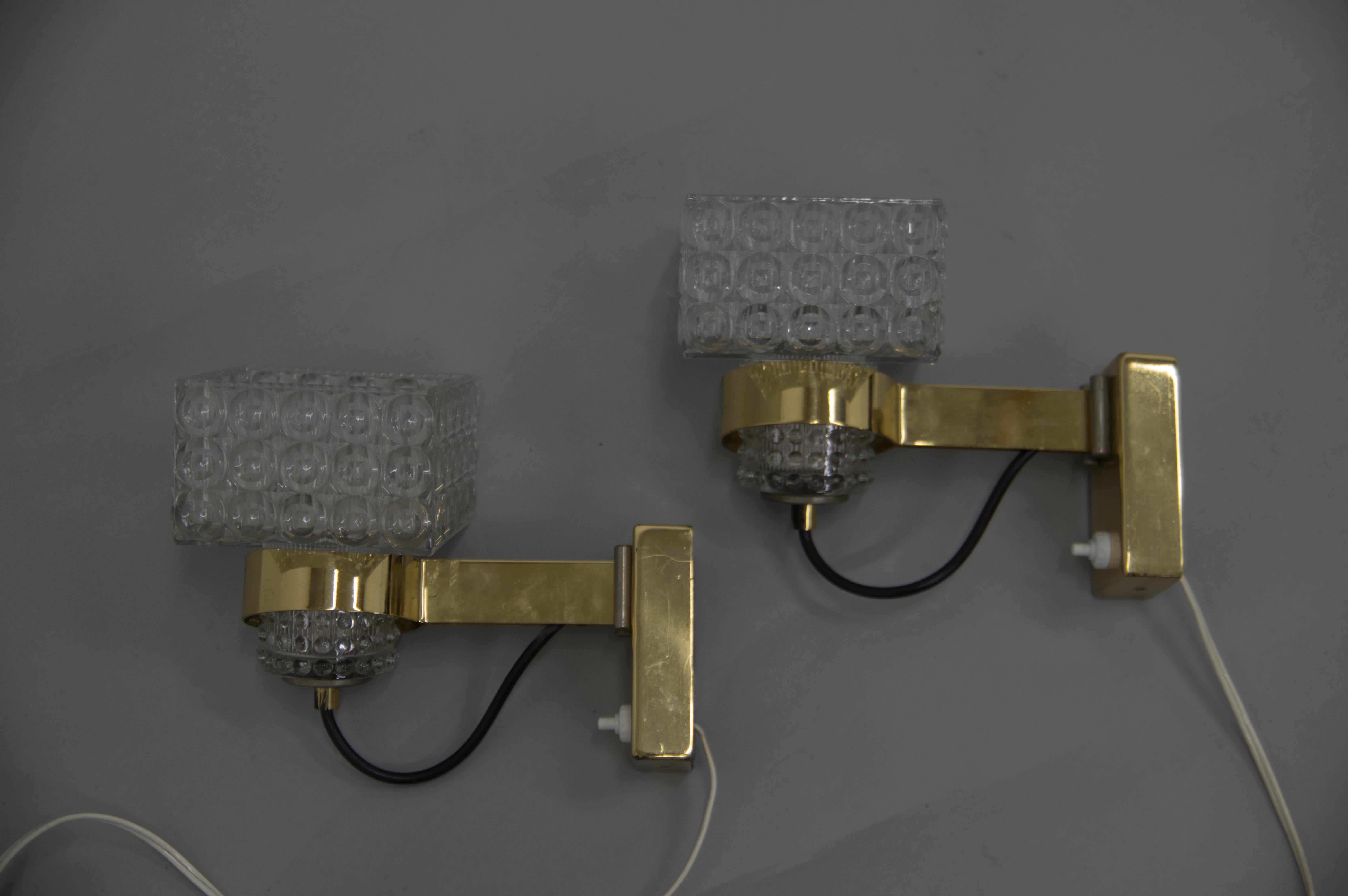 Ottone Set di due lampade da parete di Lidokov, anni '70 in vendita