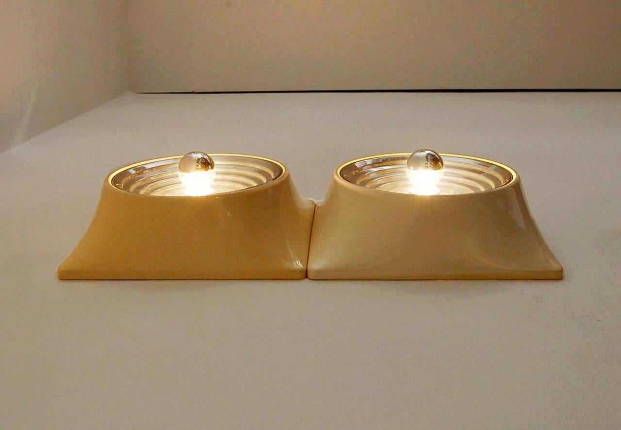 Set of Two Wall Lamps by Nizzoli Associati for Stilnovo, 1969 In Good Condition In Montecatini Terme, IT