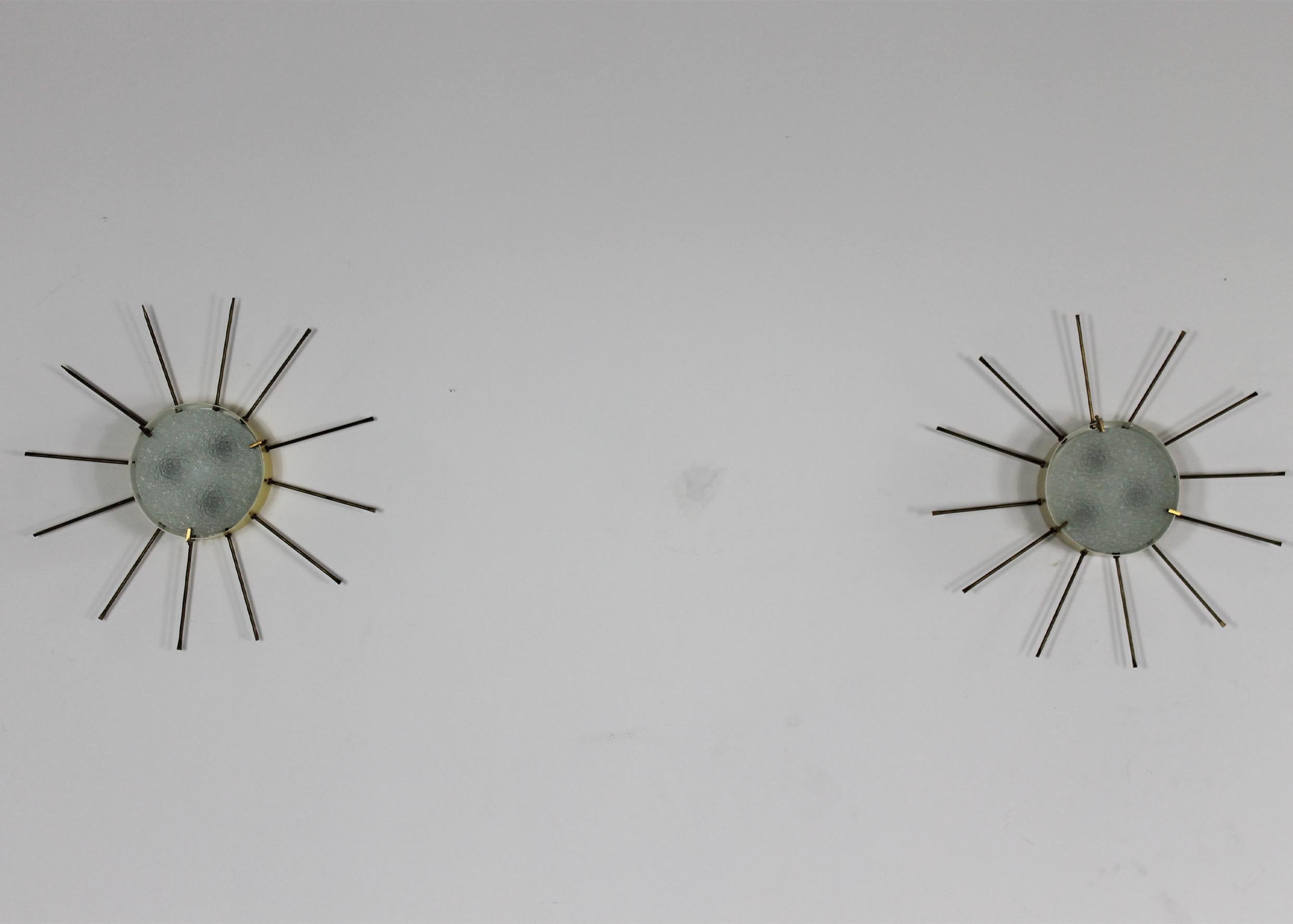 Mid-Century Modern Set of Two Wall Lamps in Yellow and Beige Lacquered Metal and Glass by G.C.M.E For Sale