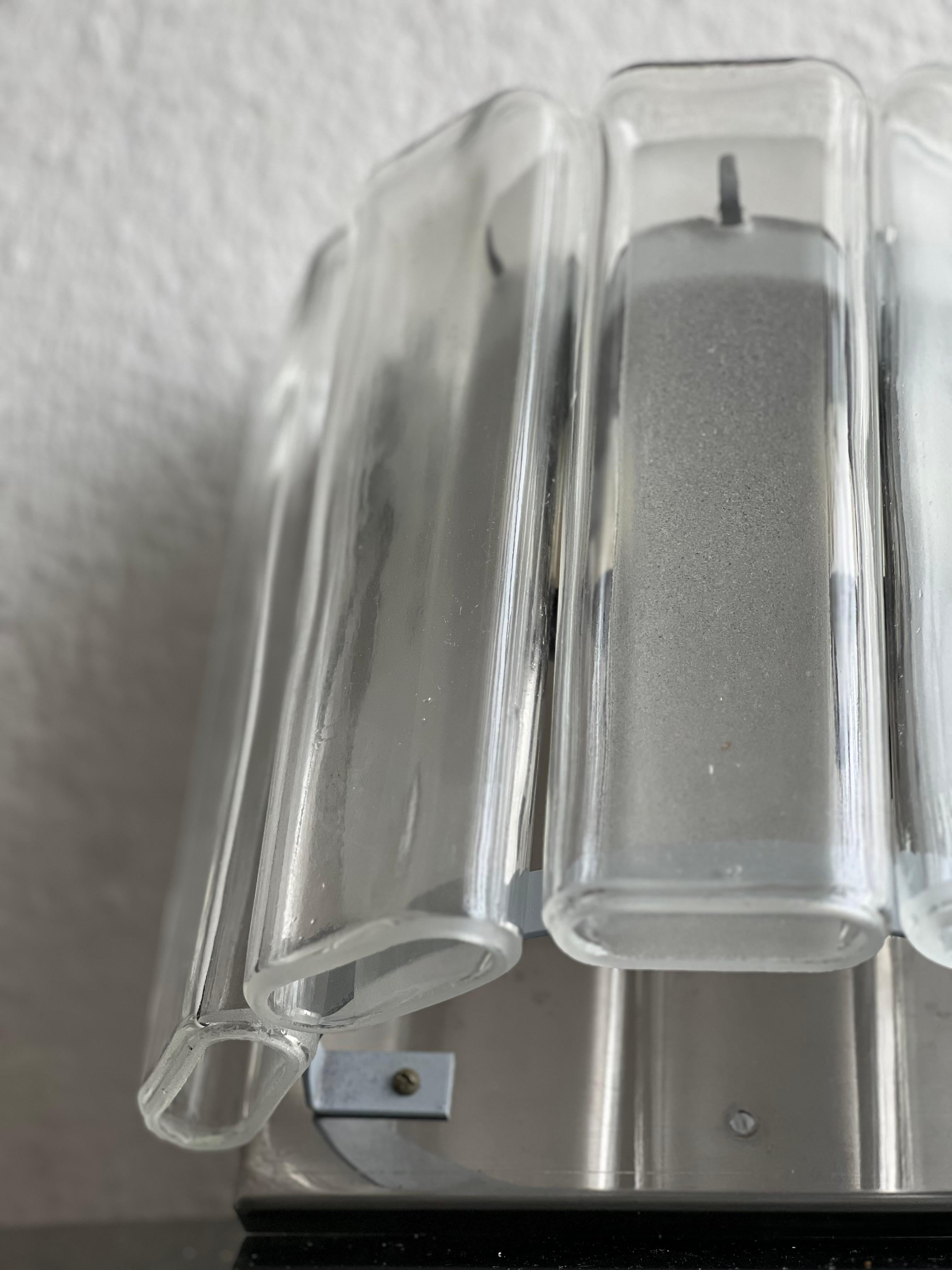 Minimal and sculptural Wall Sconce-Applique  Chromed metal & Murano glass 1970's For Sale 8