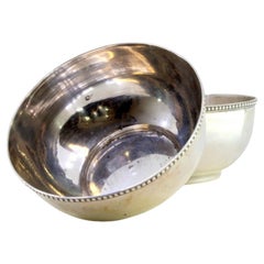 Set of two washbasins in smooth silver with pearly edges