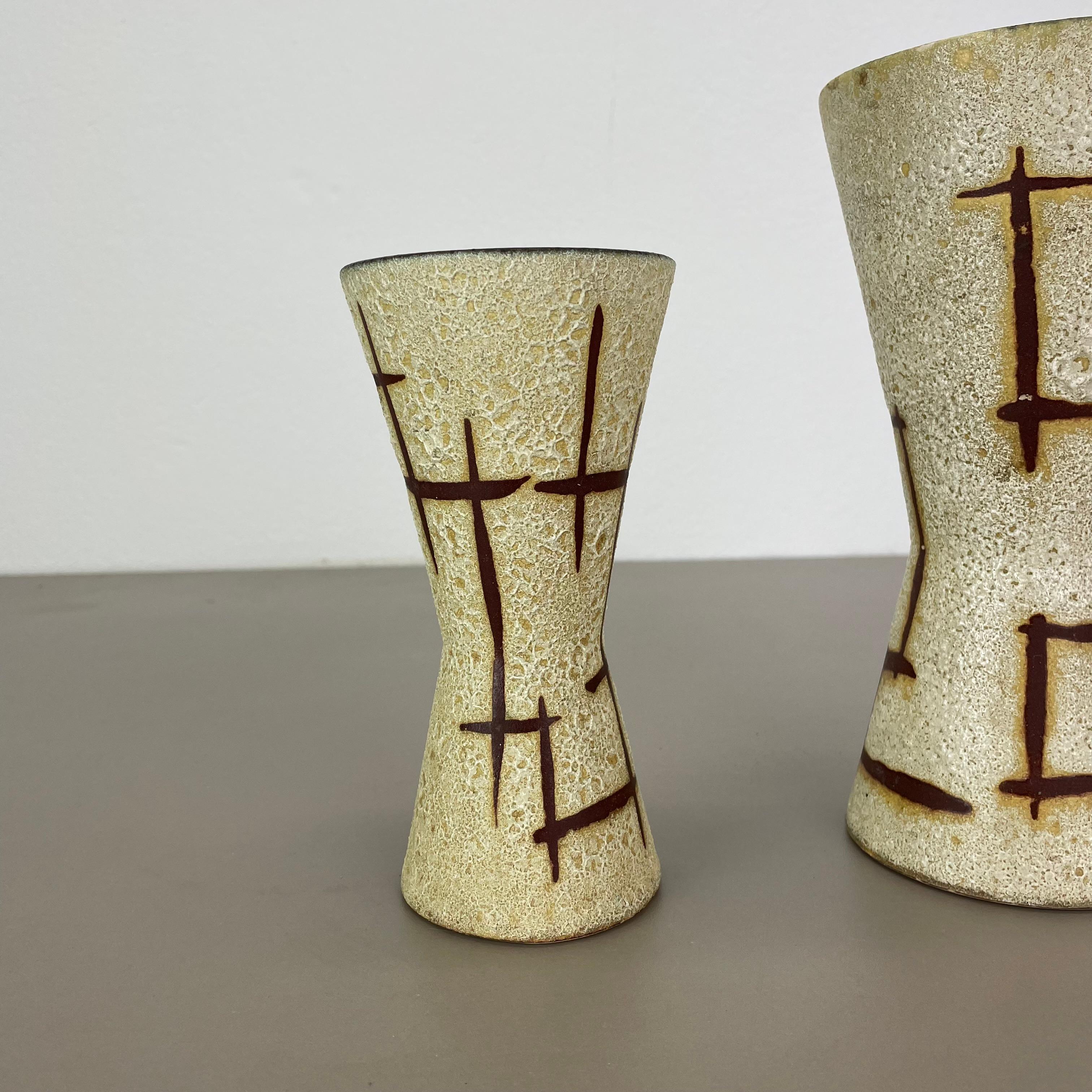 Mid-Century moderno Set di due vasi in ceramica WGP 