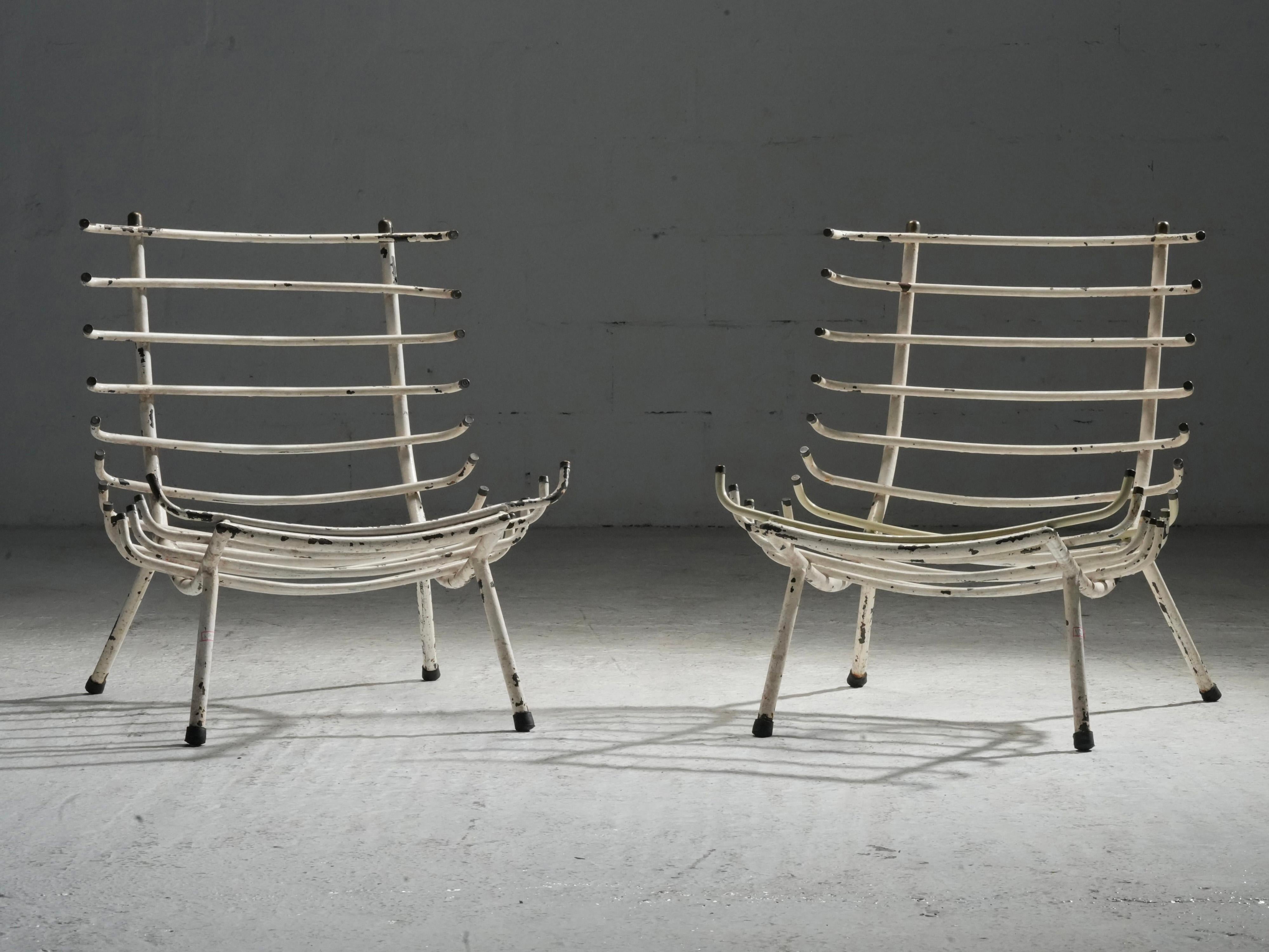 Set of Two White Rib Chairs in Metal, 1950's

A set of two rib 