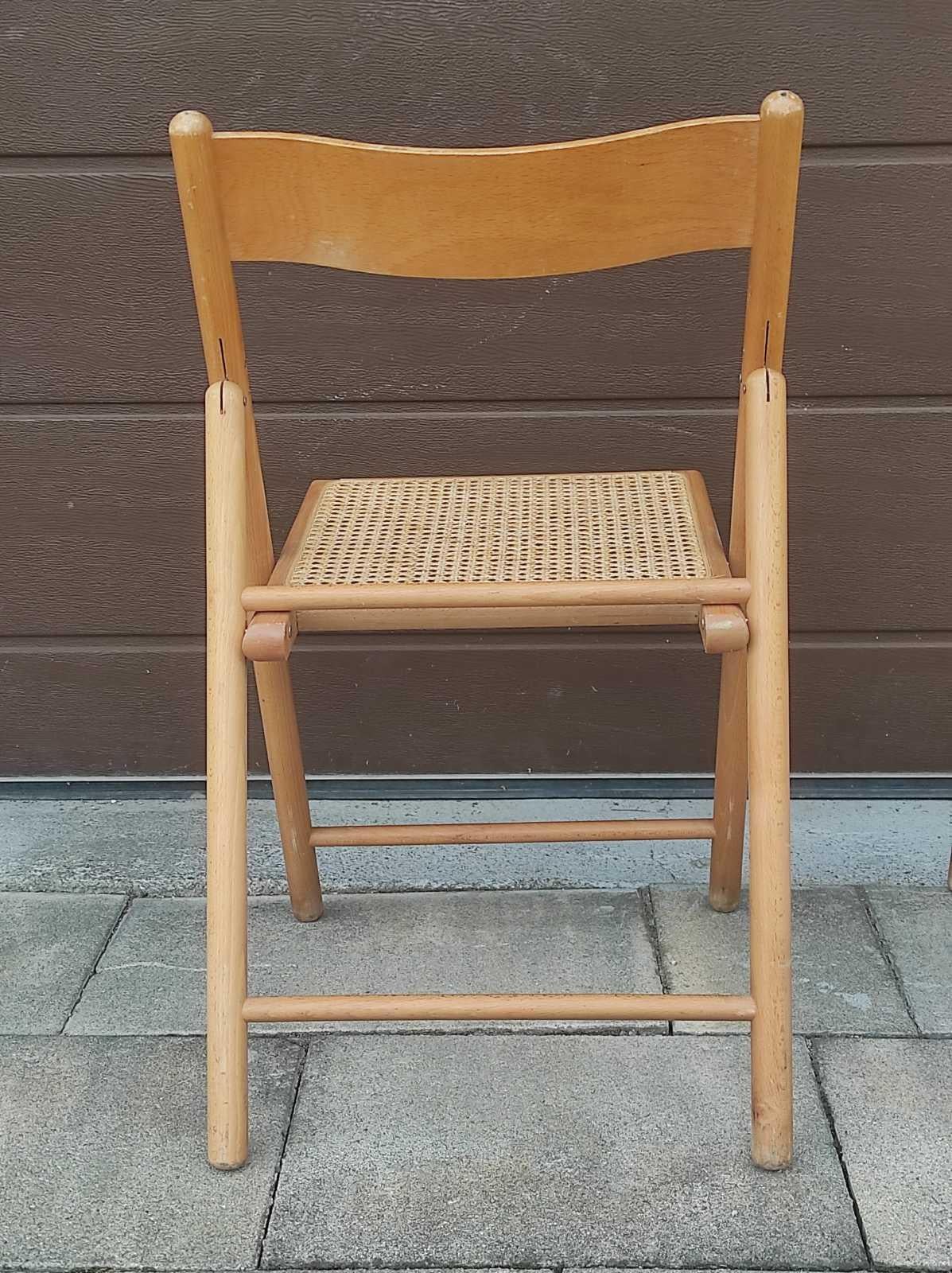Ensemble de deux chaises pliantes en osier Italie des années 1970 en vente 4
