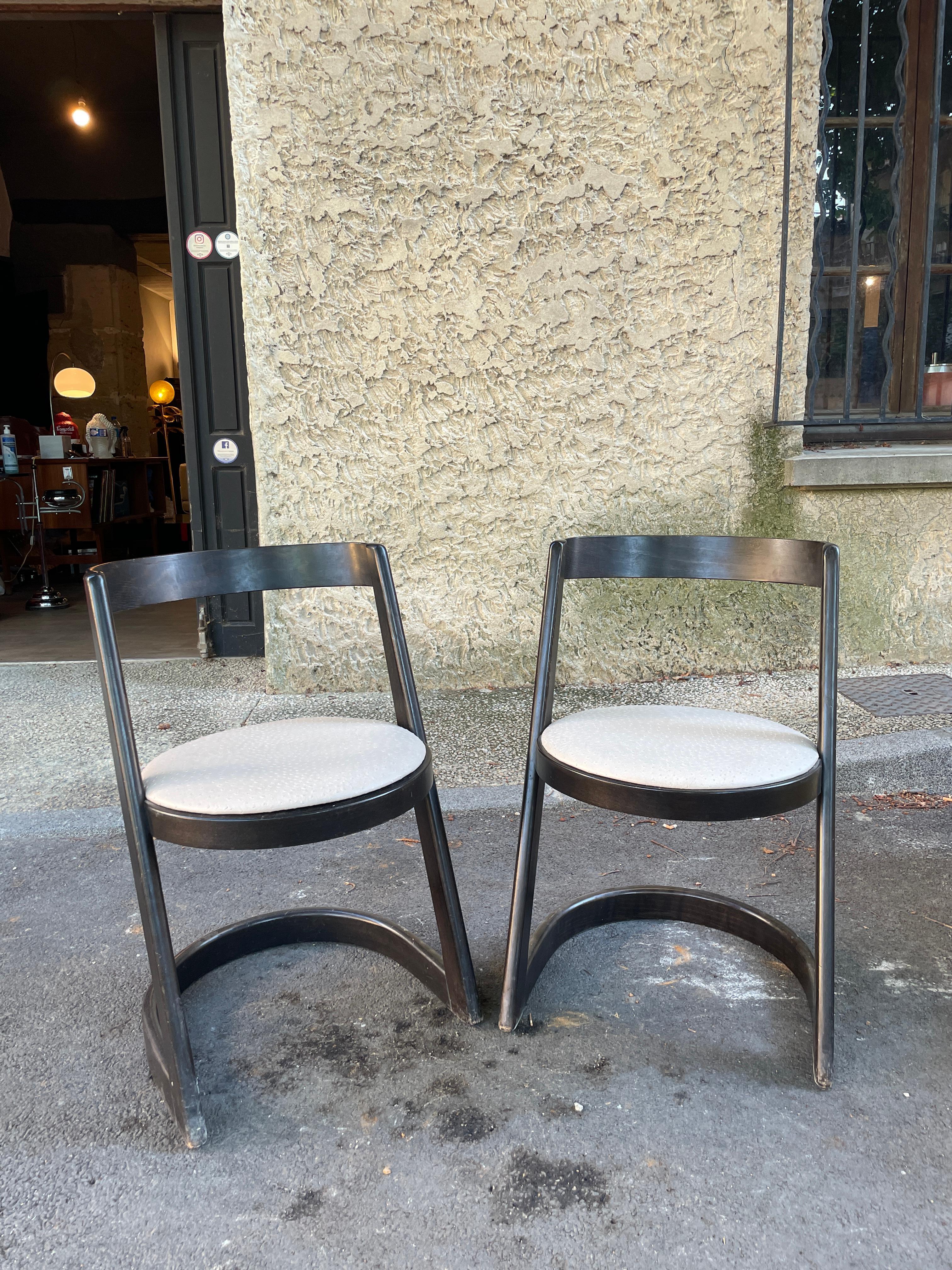 Set of Two Willy Rizzo’s Chair 1970, Mari Sabot, Italy, Wood & White Leather Mid For Sale 2