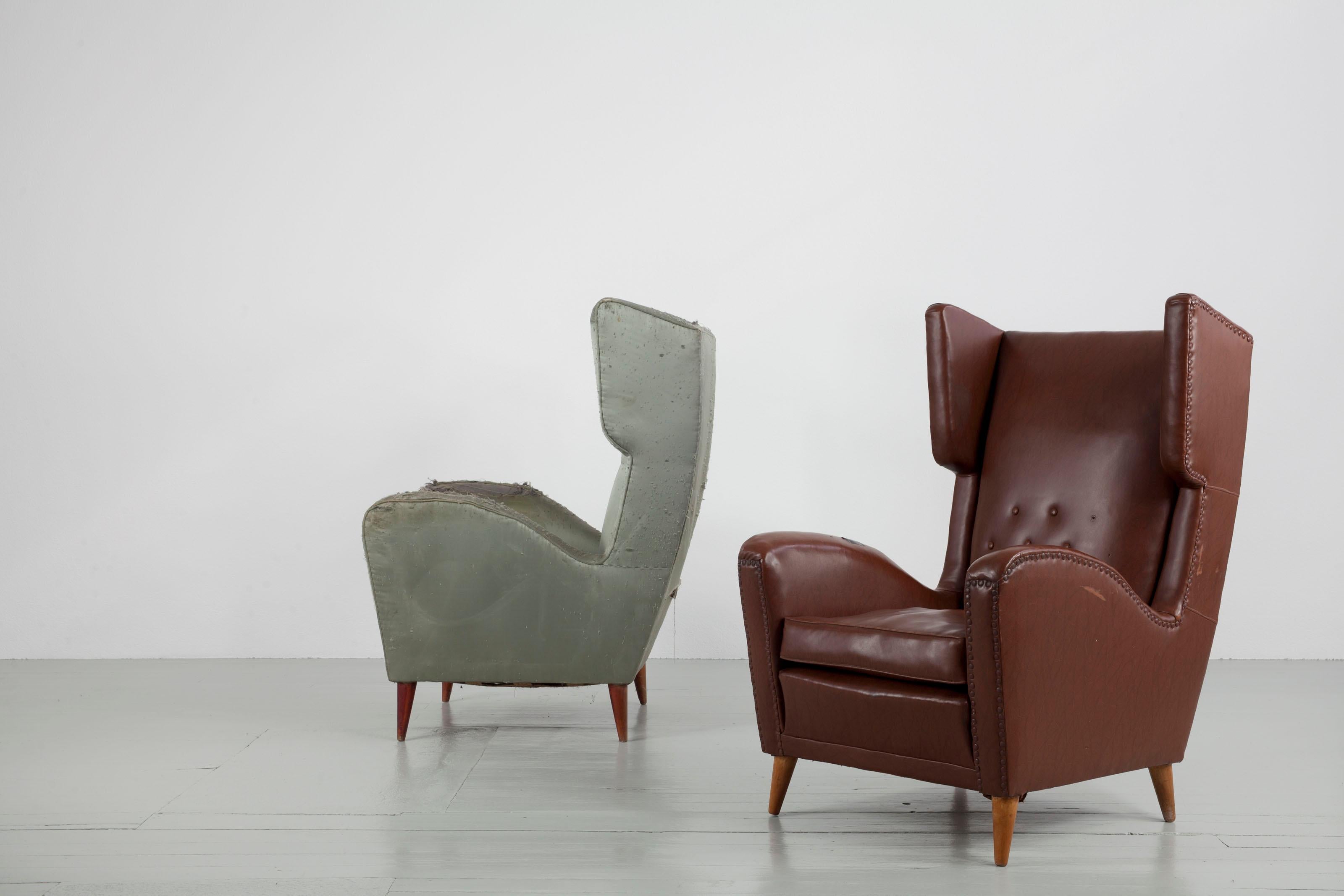 Set of Two Wingback Chairs, Design by Melchiorre Bega, Italy, 1950s For Sale 4