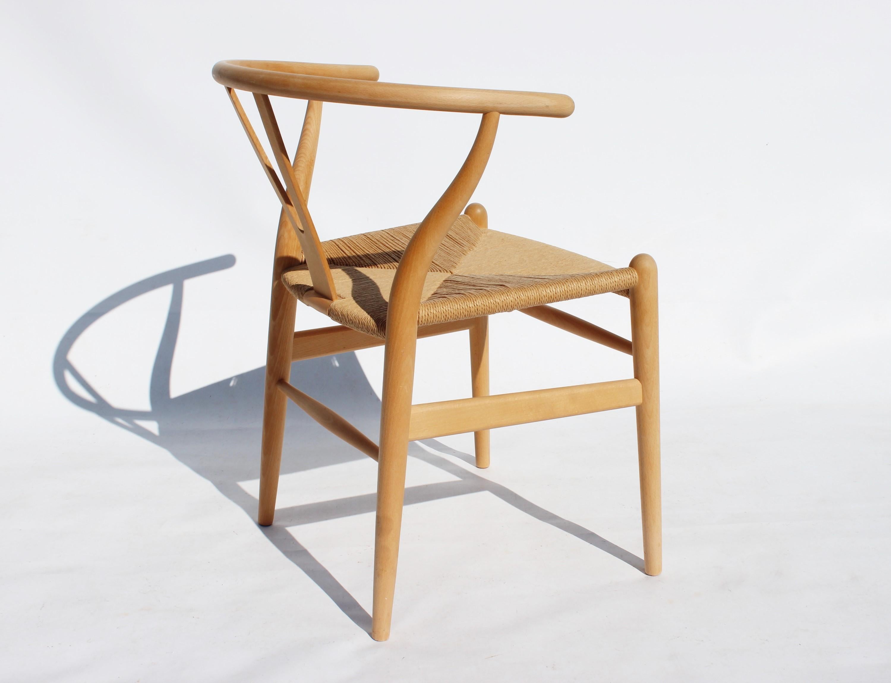 Set of Two Wishbone Chairs, Model CH24, of Beech Hans J. Wegner In Good Condition In Lejre, DK
