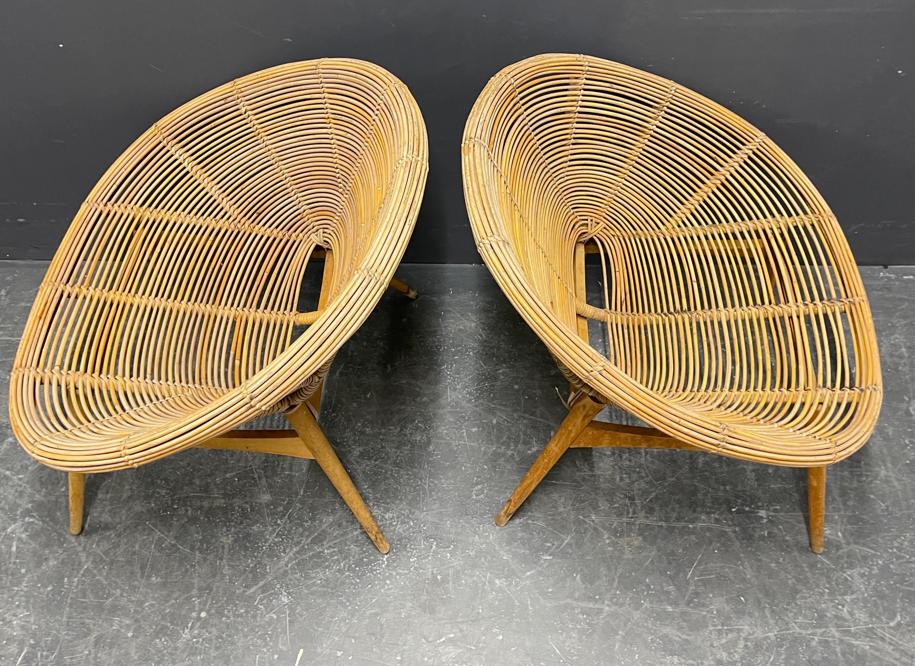 Set of Two Wonderful Bamboo Lounge Chairs For Sale 8