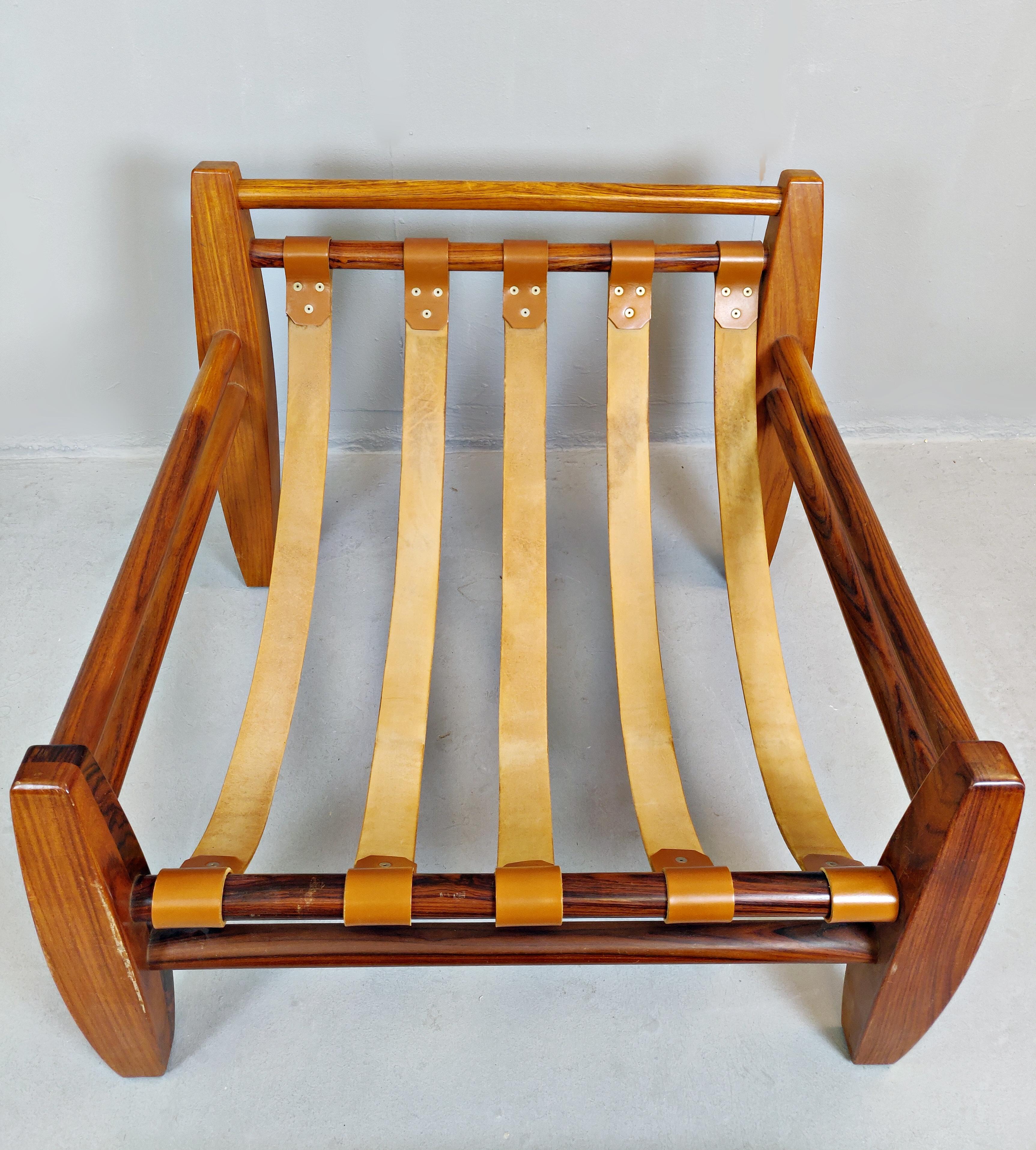 Set of Two Wood and Leather Armchairs with Their Pouf 3