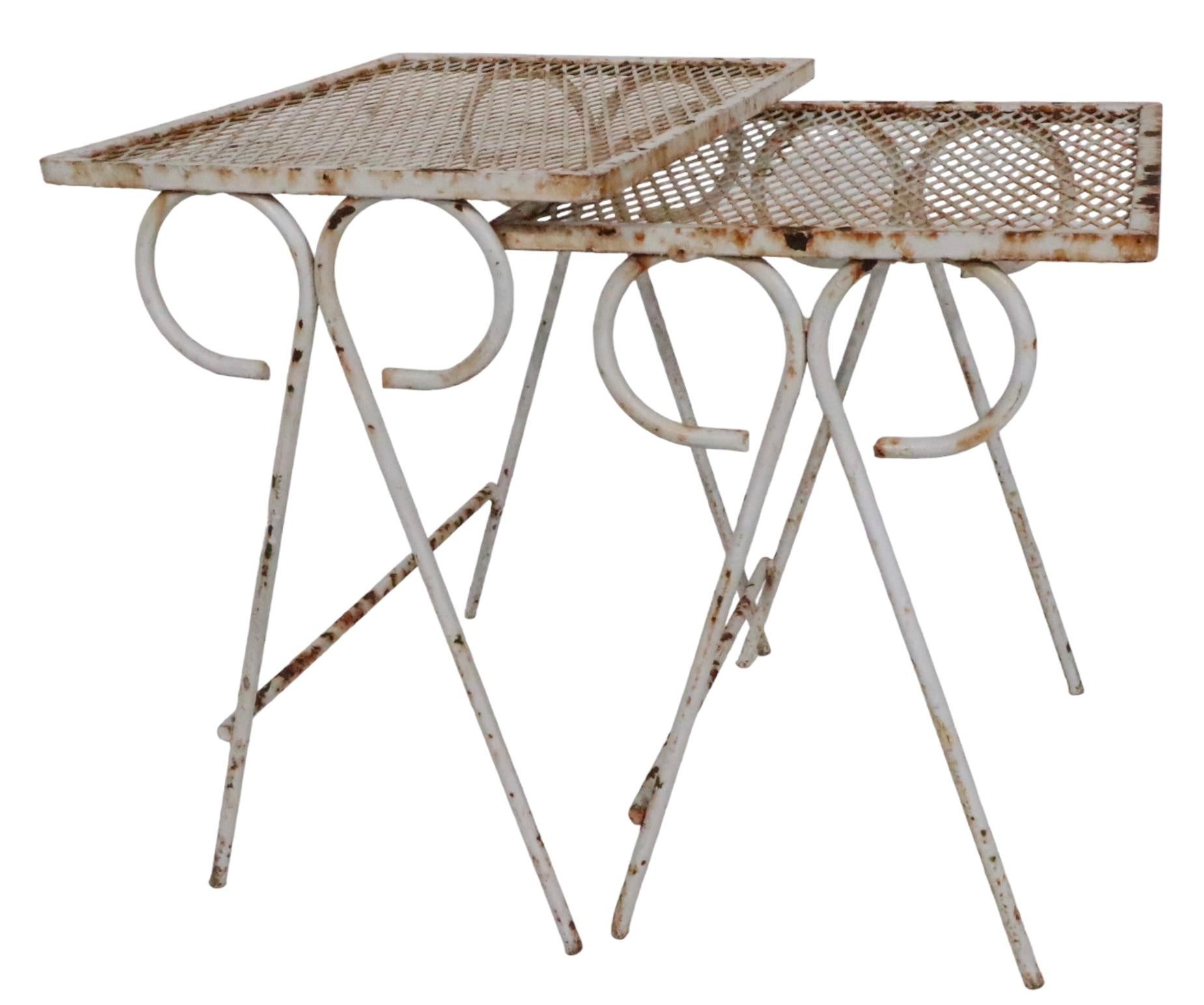 Set of Two Wrought Iron Nesting Tables by Tempestini for Salterini, circa 1950s For Sale 1