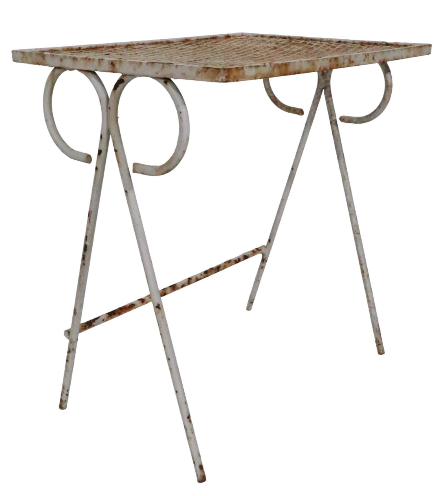 Ensemble de deux pièces en fer forgé  Tables gigognes de Tempestini pour Salterini, vers les années 1950 en vente 2