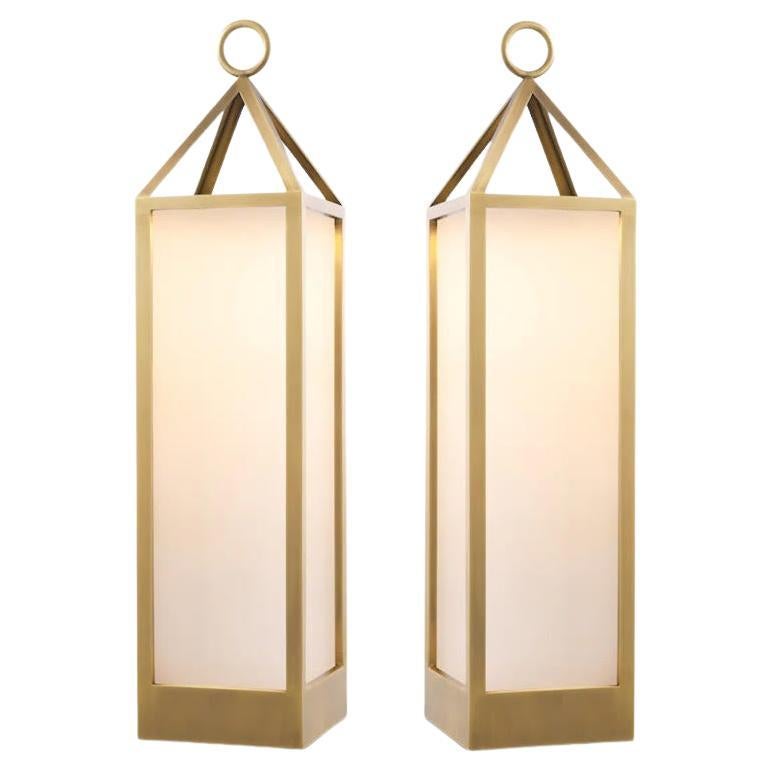Satz von zwei XL-Lampenmodulen für den Außenbereich, Oberfläche Messing antik, weißes Glas. im Angebot