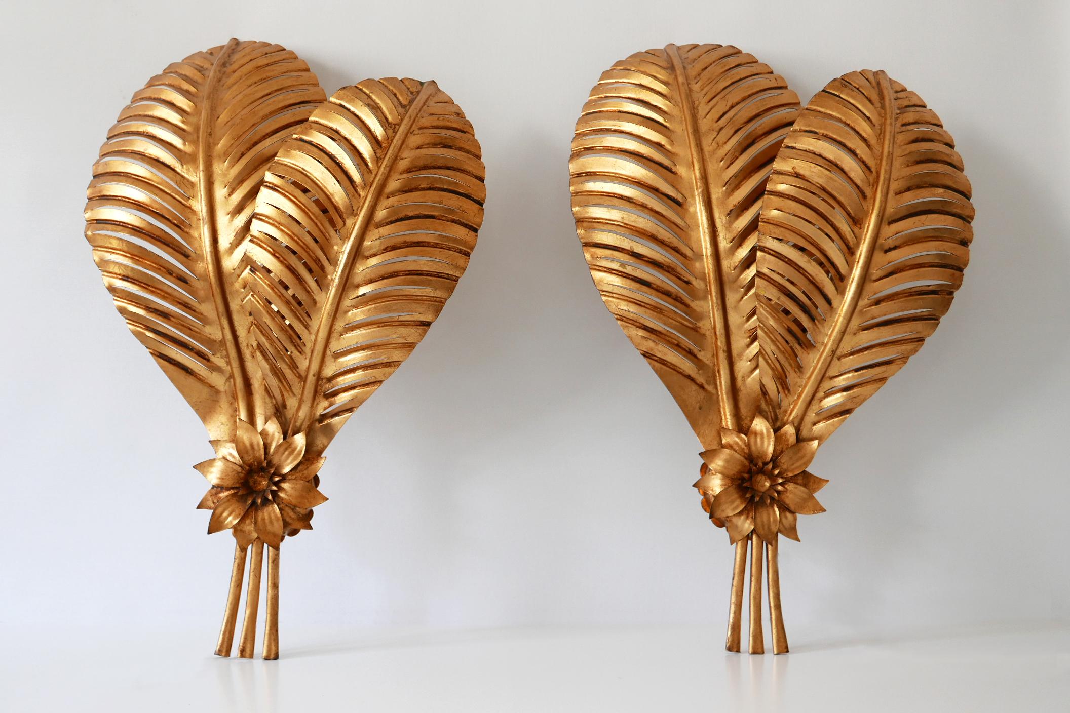Set of Two Extra Large Gilt Metal Palm Leaf Wall Lamps, Hans Kögl, 1970s Germany For Sale 4
