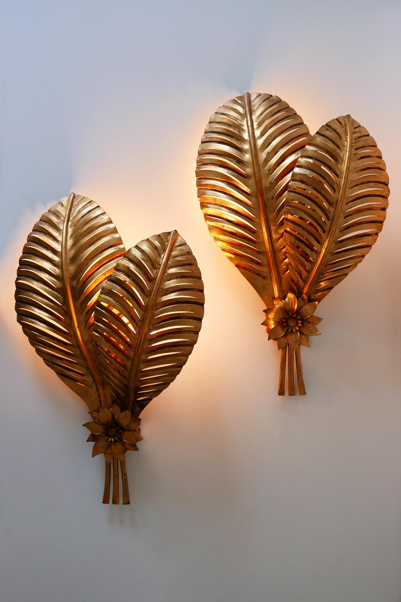 Set of Two Extra Large Gilt Metal Palm Leaf Wall Lamps, Hans Kögl, 1970s Germany For Sale 5