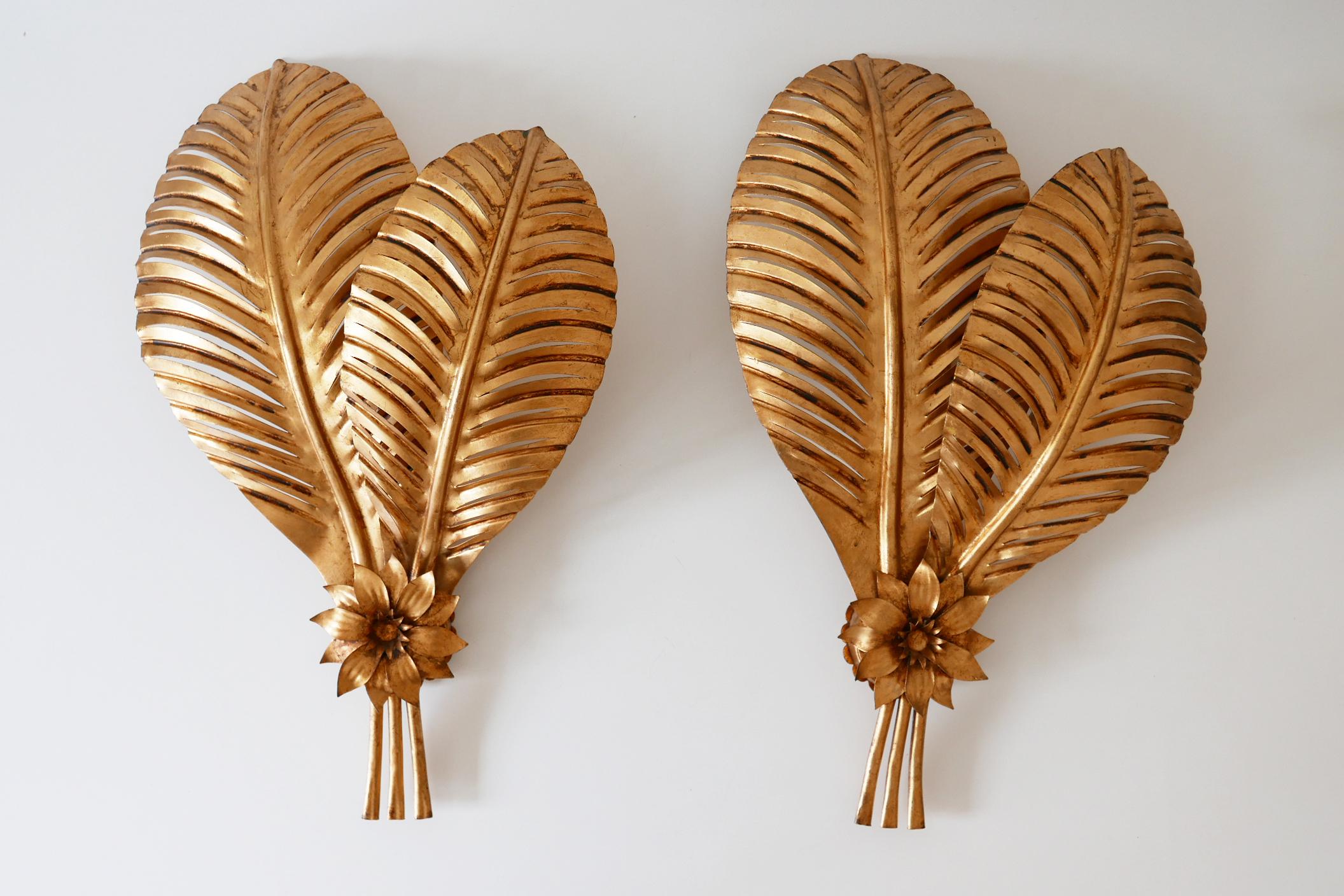 Mid-Century Modern Set of Two Extra Large Gilt Metal Palm Leaf Wall Lamps, Hans Kögl, 1970s Germany For Sale