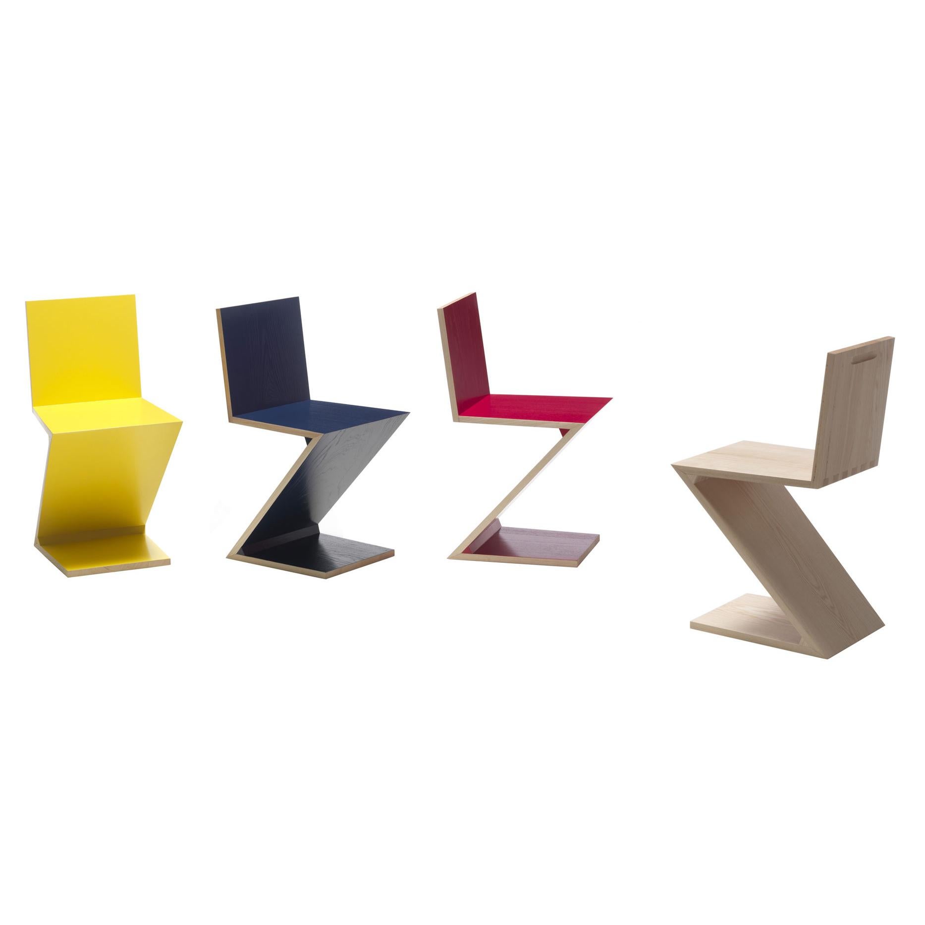 Contemporary Set of Two Zig Zag Chair by Gerrit Thomas Rietveld for Cassina For Sale