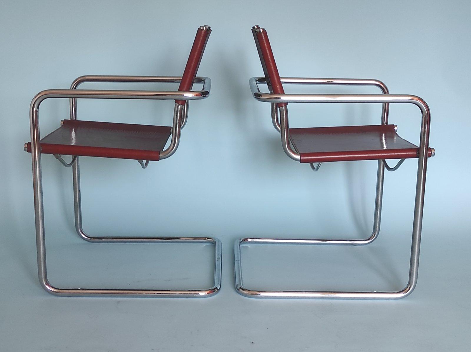 Mid-Century Modern  Set of TwoUNIFOR Cantilever Chair By Tito Agnoli 1970s For Sale