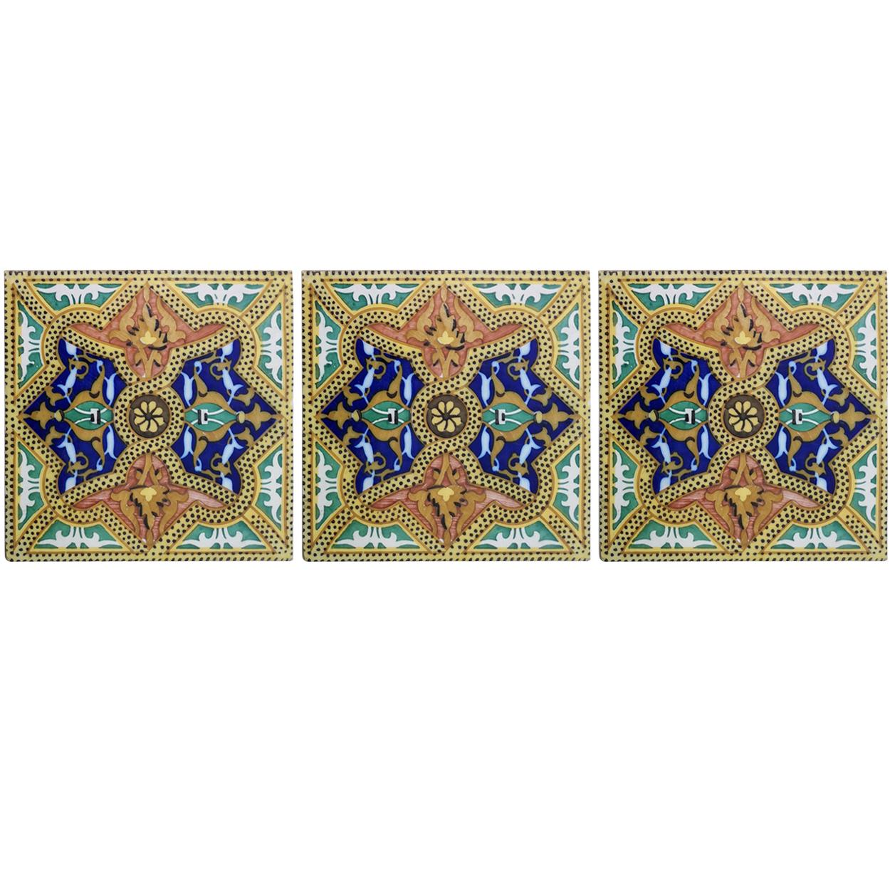 Set of 6 pcs. Exceptional antique Spanish wall tiles, white with rich colors cobalt blue and moss green (Onda, Spain Valencia). 
The dimensions per tile are 7.9 inch (20 cm) × 7.9 inch (20 cm). 

Please note that the piece is for the set!