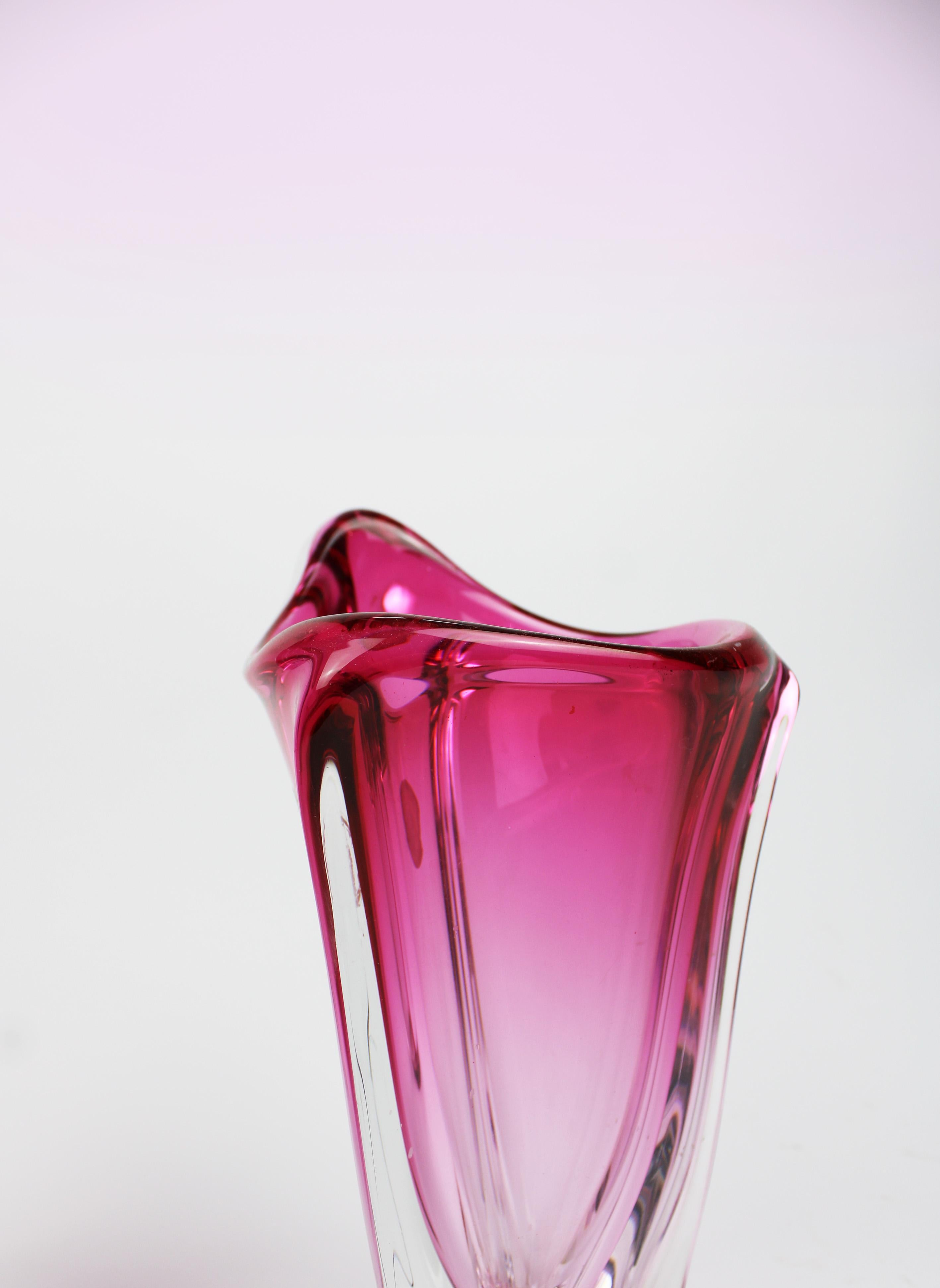 Hand-Crafted Set of Val St Lambert Vases Crystal Art Glass Pink 1970's Belgium For Sale
