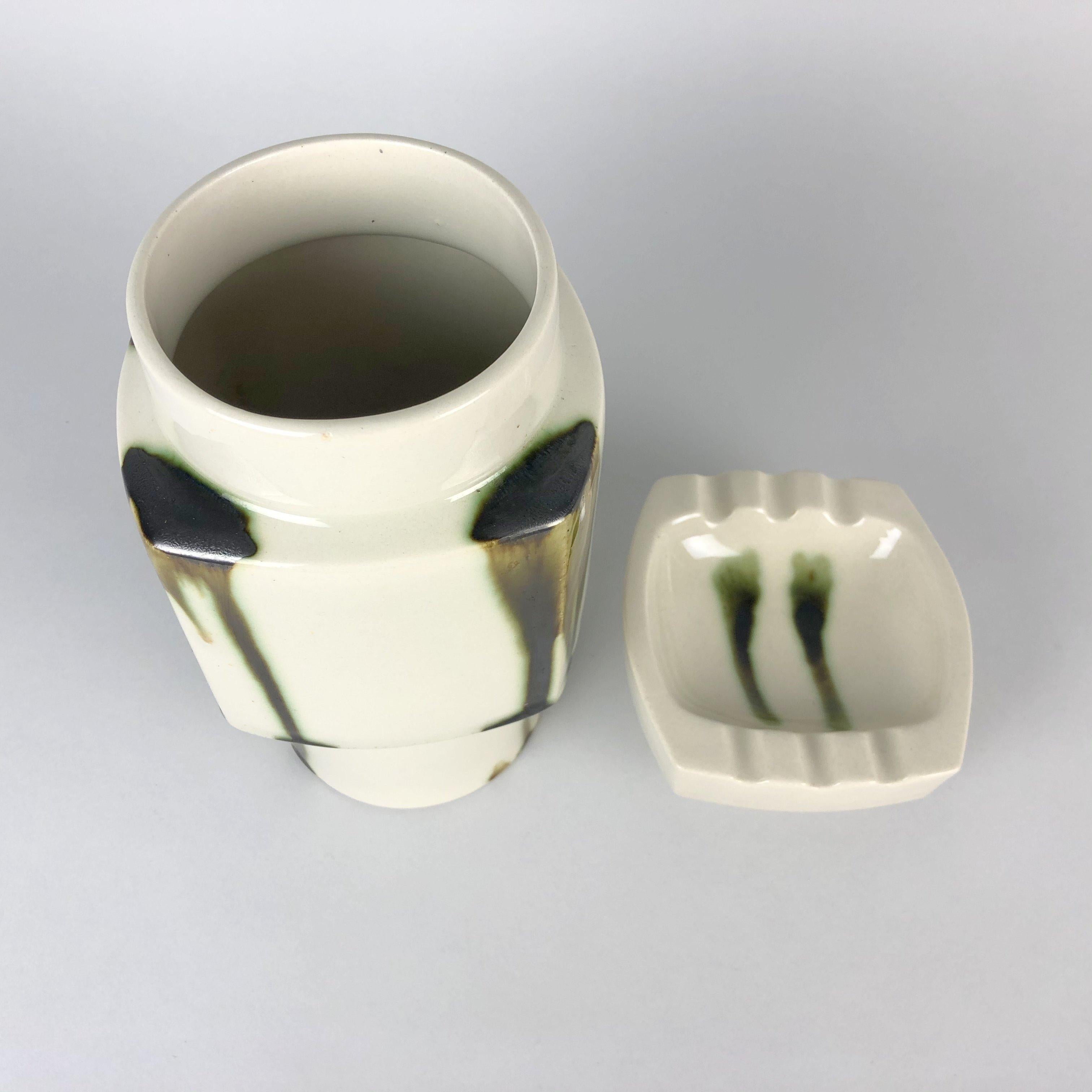 Mid-Century Modern Set of Vase and Ashtray by Ditmar Urbach, Collection Marion, Czechoslovakia 1981 For Sale