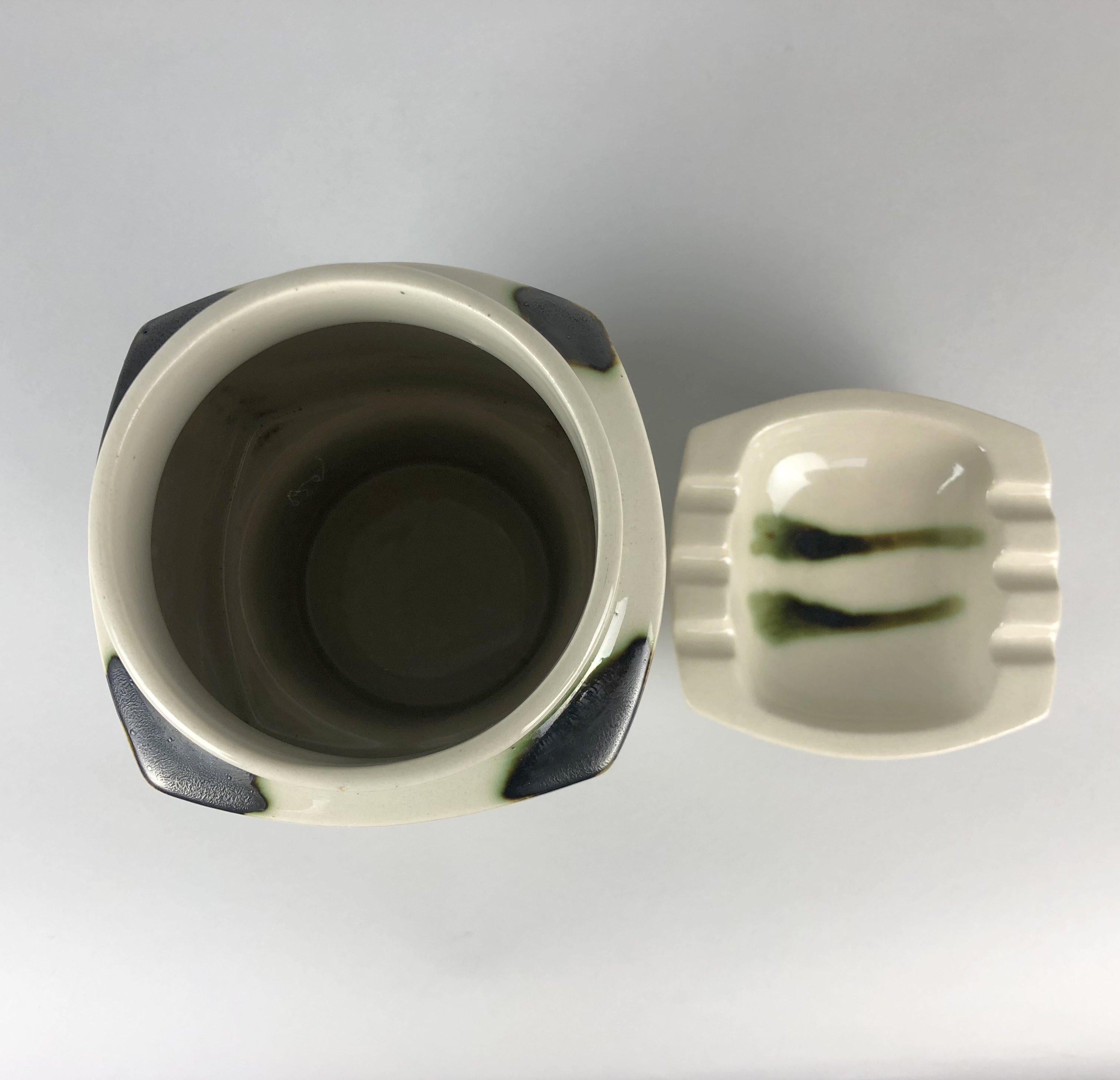 Late 20th Century Set of Vase and Ashtray by Ditmar Urbach, Collection Marion, Czechoslovakia 1981 For Sale