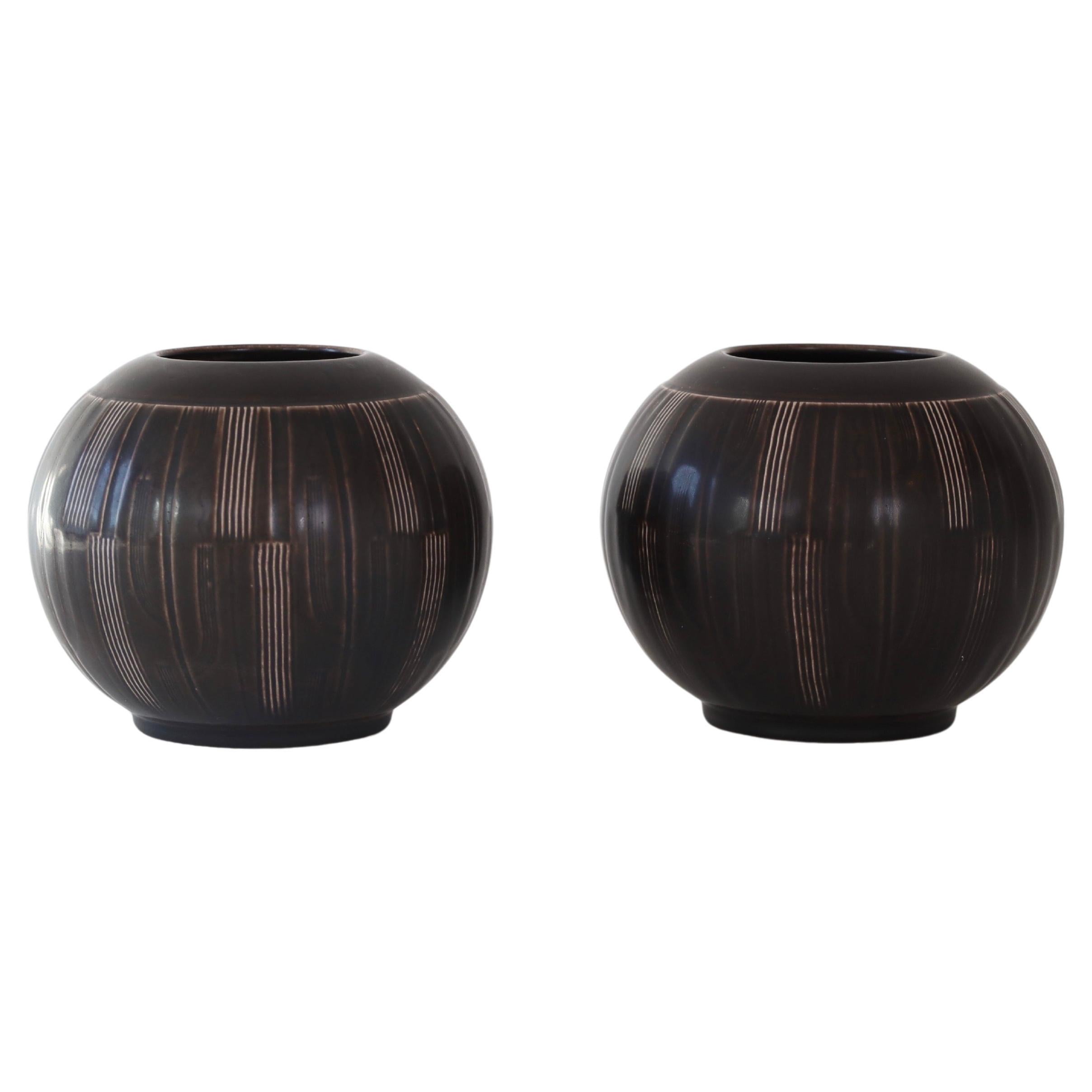Set of vases by Nils Thorsson for Aluminia, 1950s, Denmark For Sale