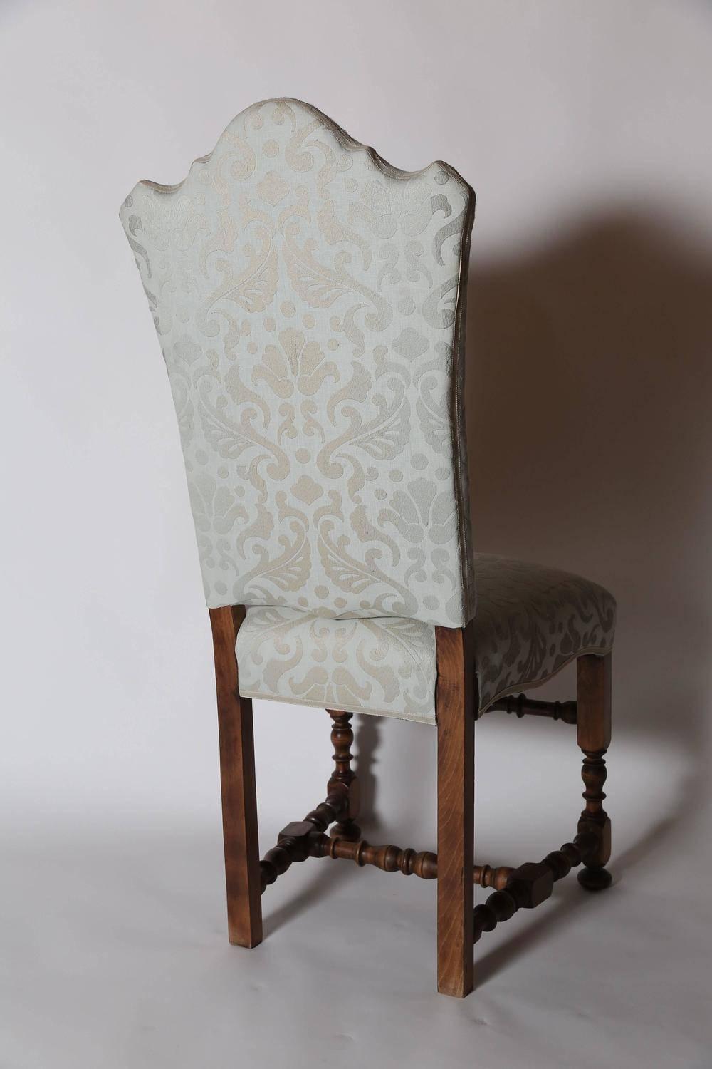 Carved Set of Eight Venetian Back Dining Side Chairs For Sale