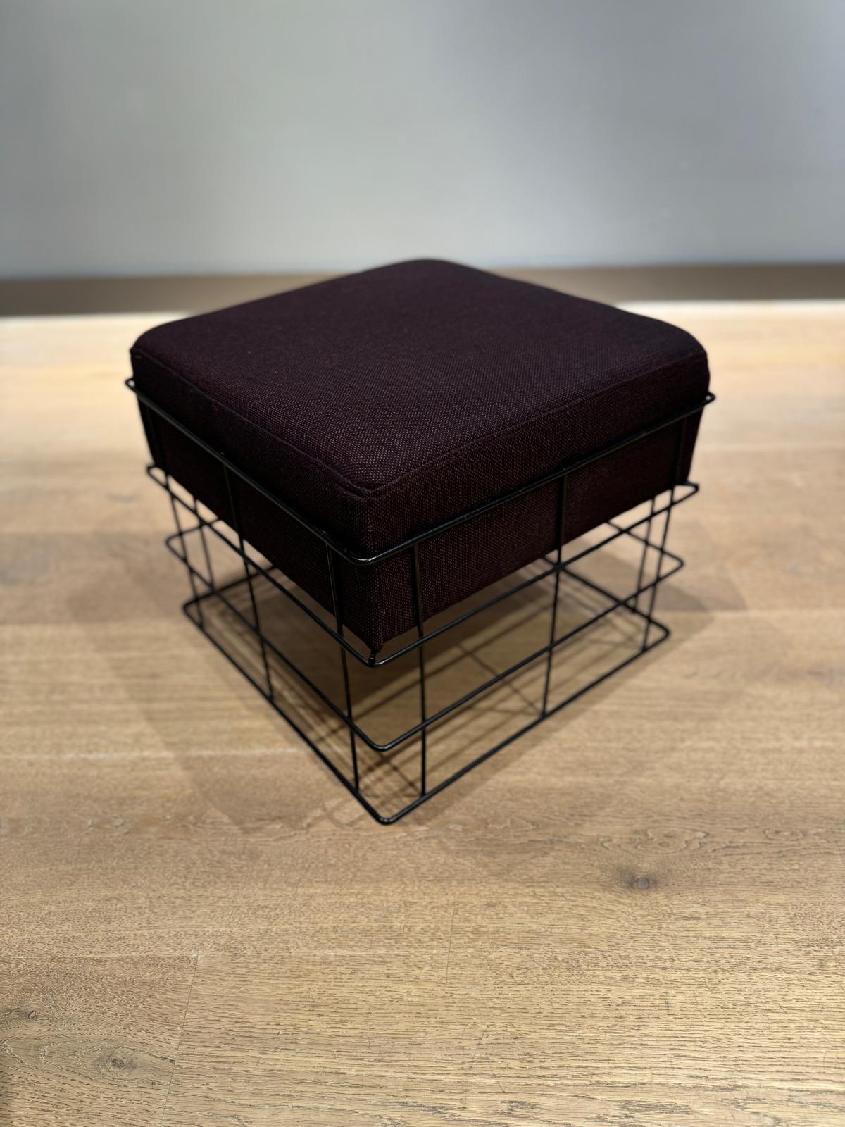 Set of Verner Panton square wire stool and circular wire stool For Sale 1