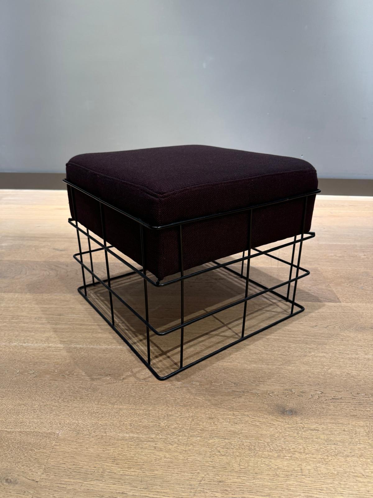 Set of Verner Panton square wire stool and circular wire stool For Sale 2