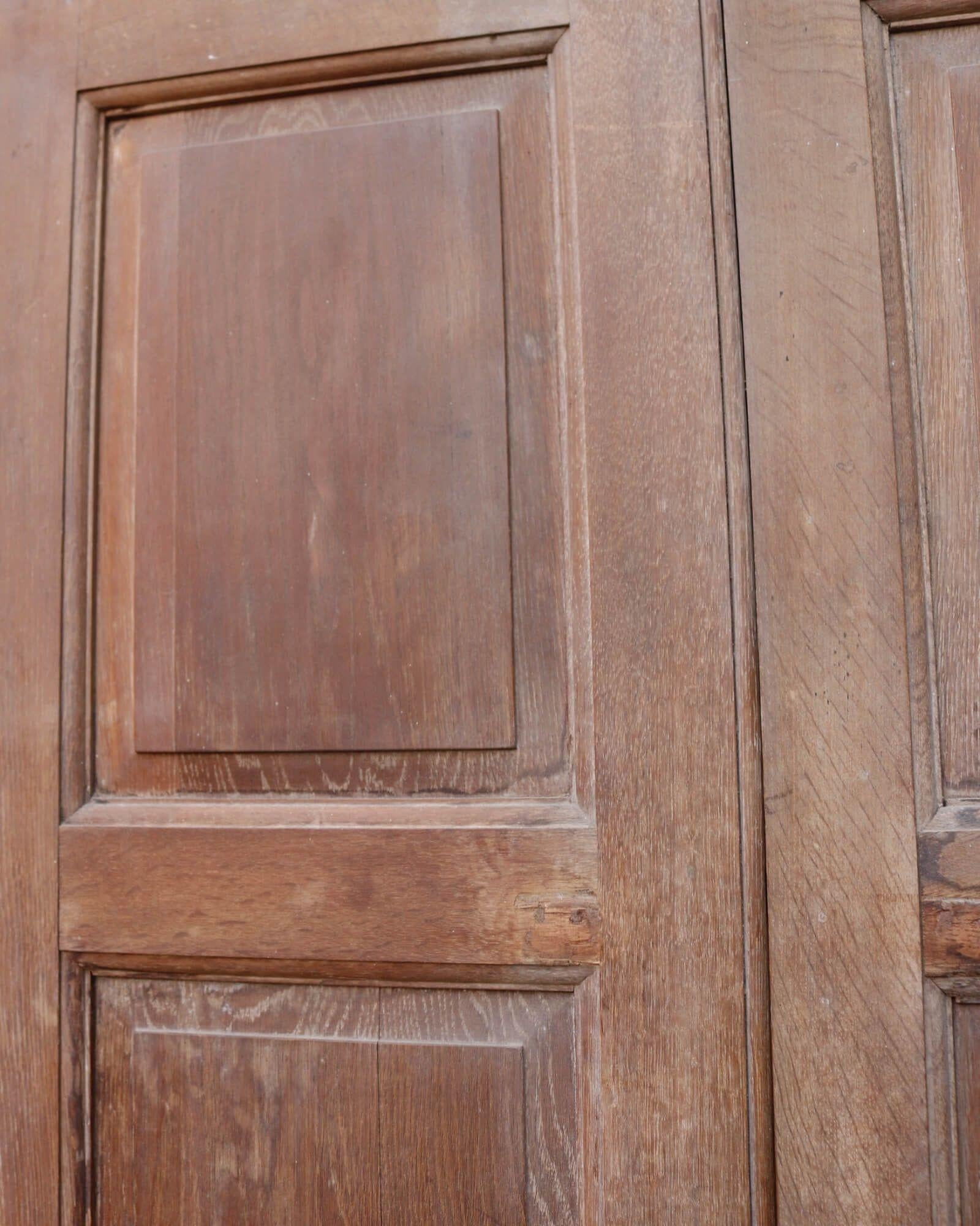 Set of Victorian Oak Double Doors with Frame For Sale 2