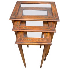 Juego de Mesas Apilables Estilo Adam Vintage