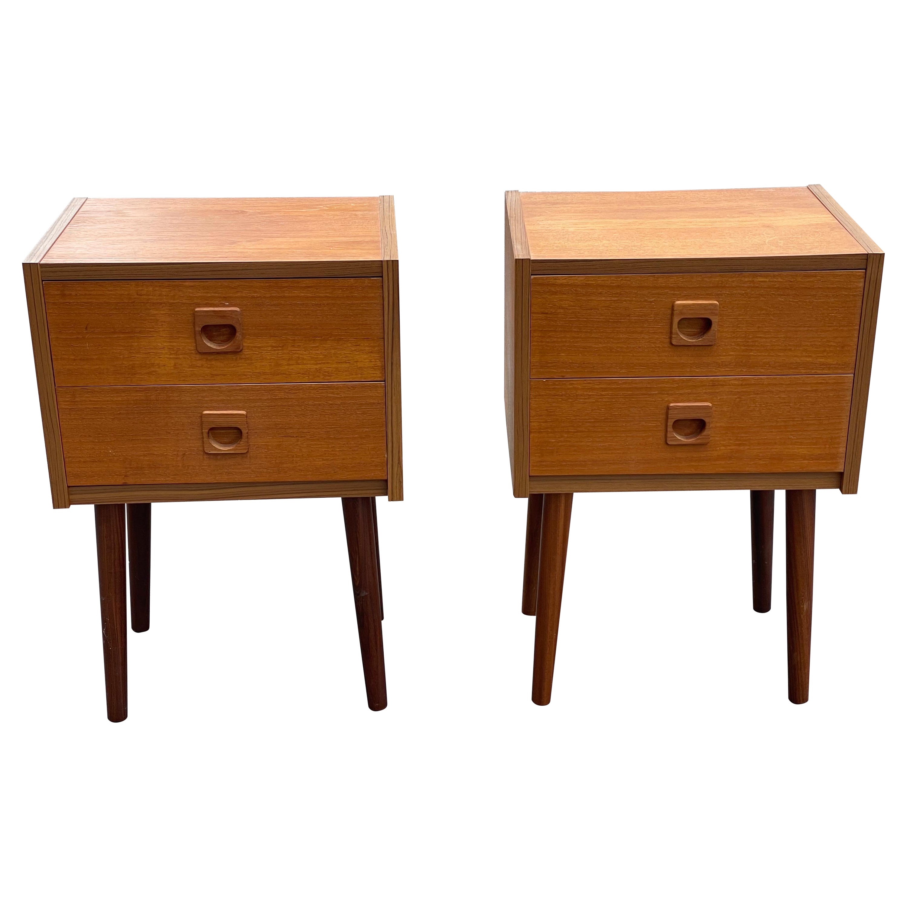 Set di comodini d'epoca in teak danese della metà del secolo scorso in perfette condizioni