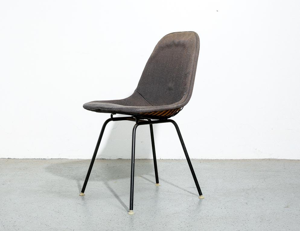 Mid-20th Century Set of Vintage Eames DKX Dining Chairs For Sale
