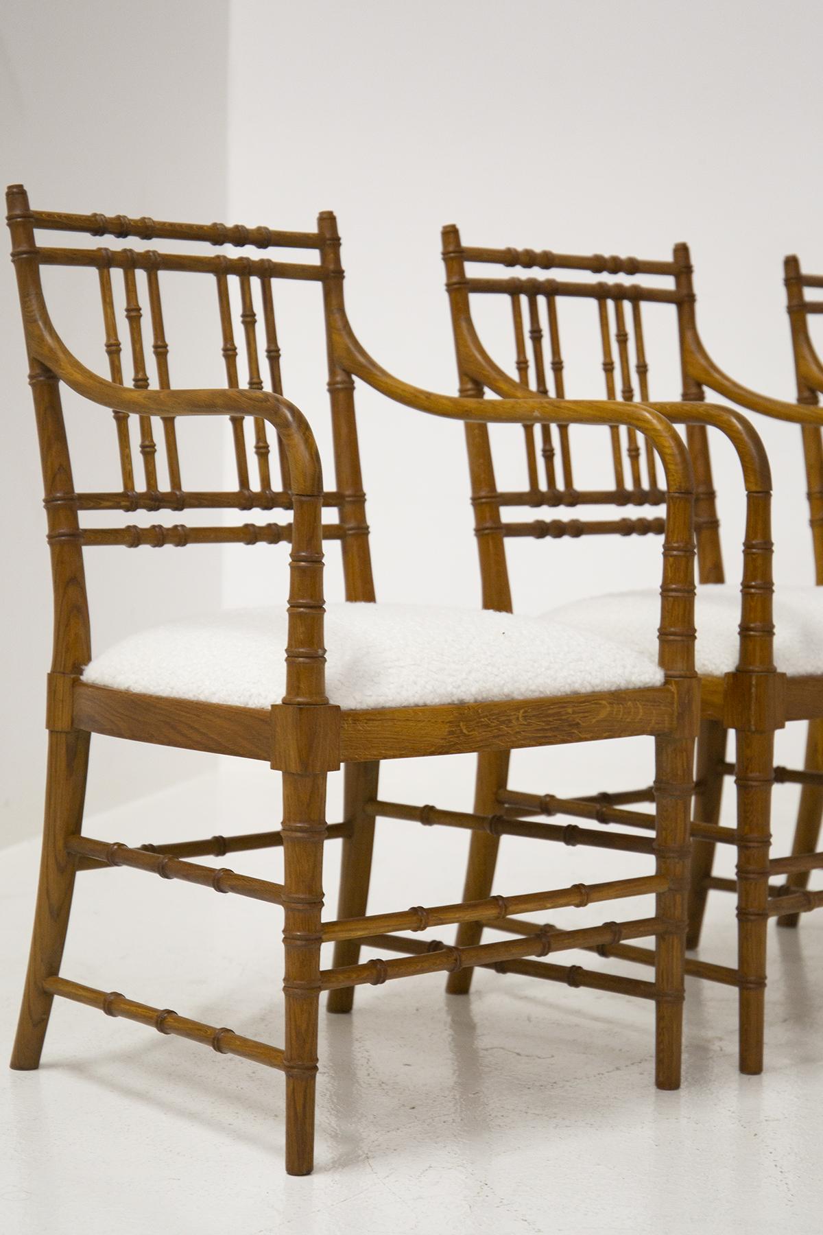 Set of vintage French chairs in wood and bouclé In Good Condition For Sale In Milano, IT