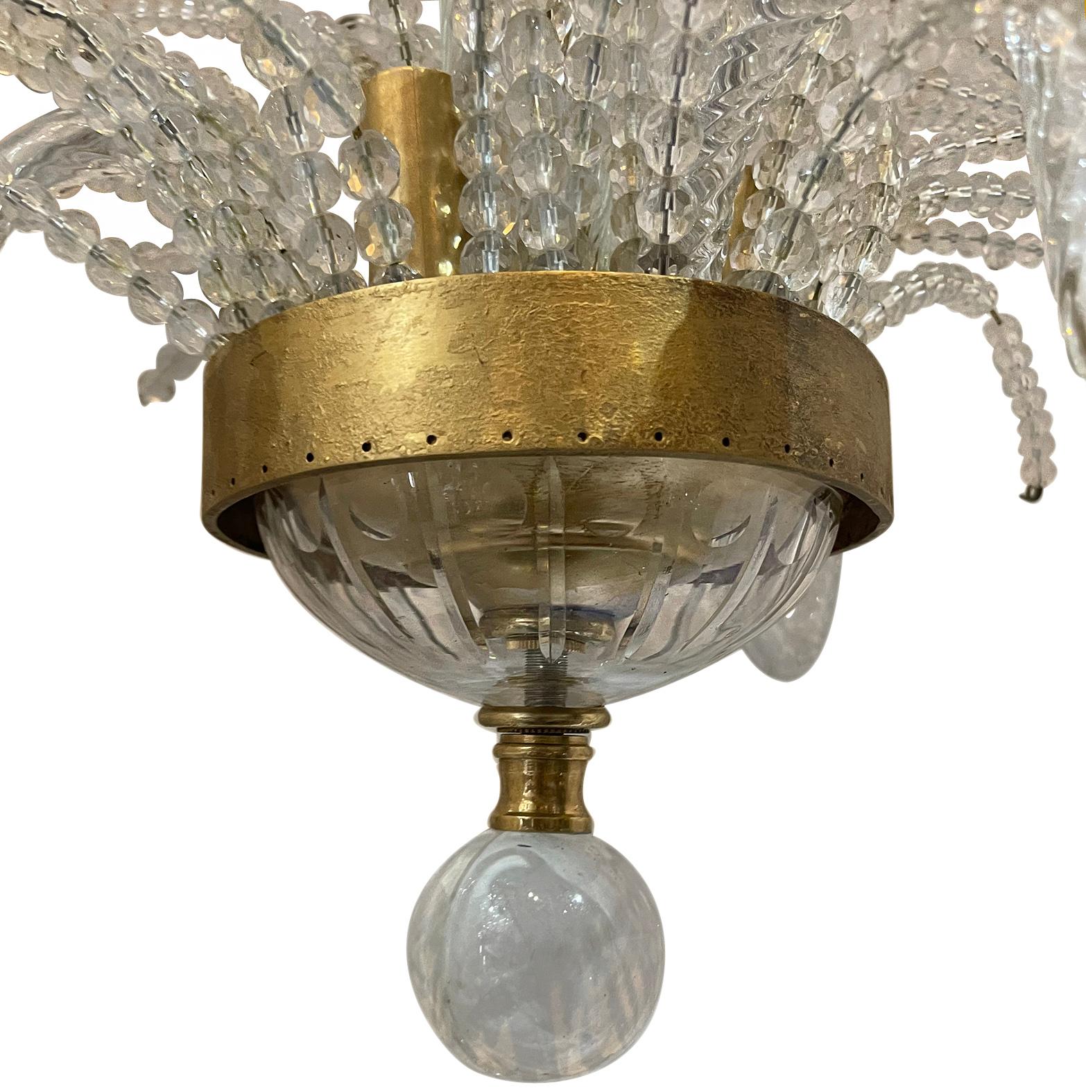 A French Crystal Chandelier In Good Condition For Sale In New York, NY