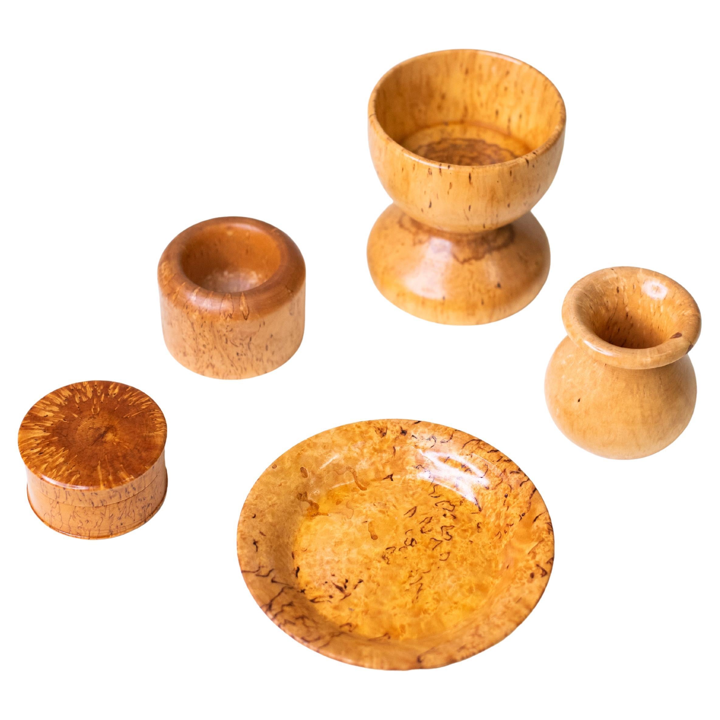 Ensemble de  Vintage Hand-Turned Curly Birch Objects, Finland, Mid-Century (objets tournés à la main en bouleau)