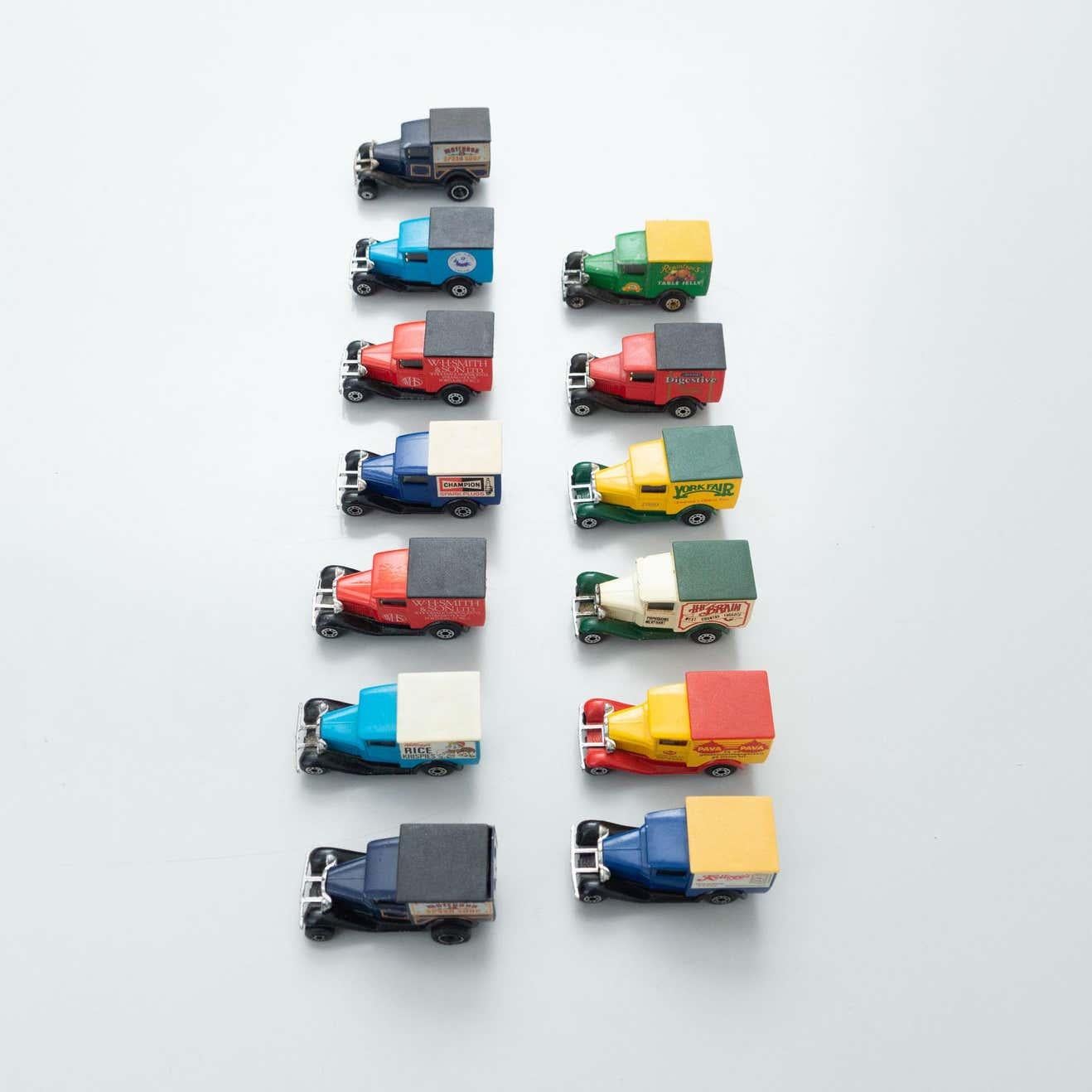 Set of Vintage Matchbox Toy Cars, circa 1960 In Good Condition In Barcelona, Barcelona