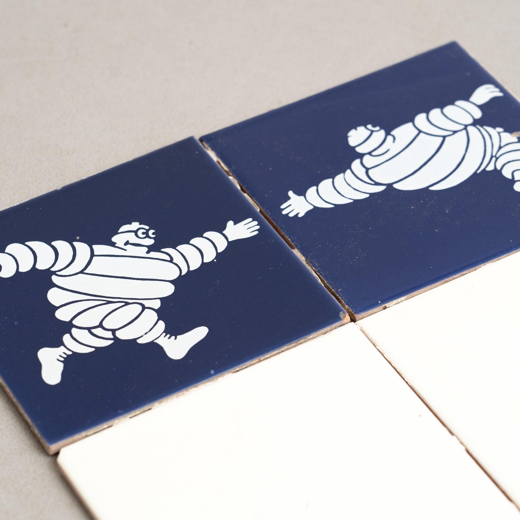 Ensemble de tuiles vintage de Michelin Man, circa 1960 en vente 4