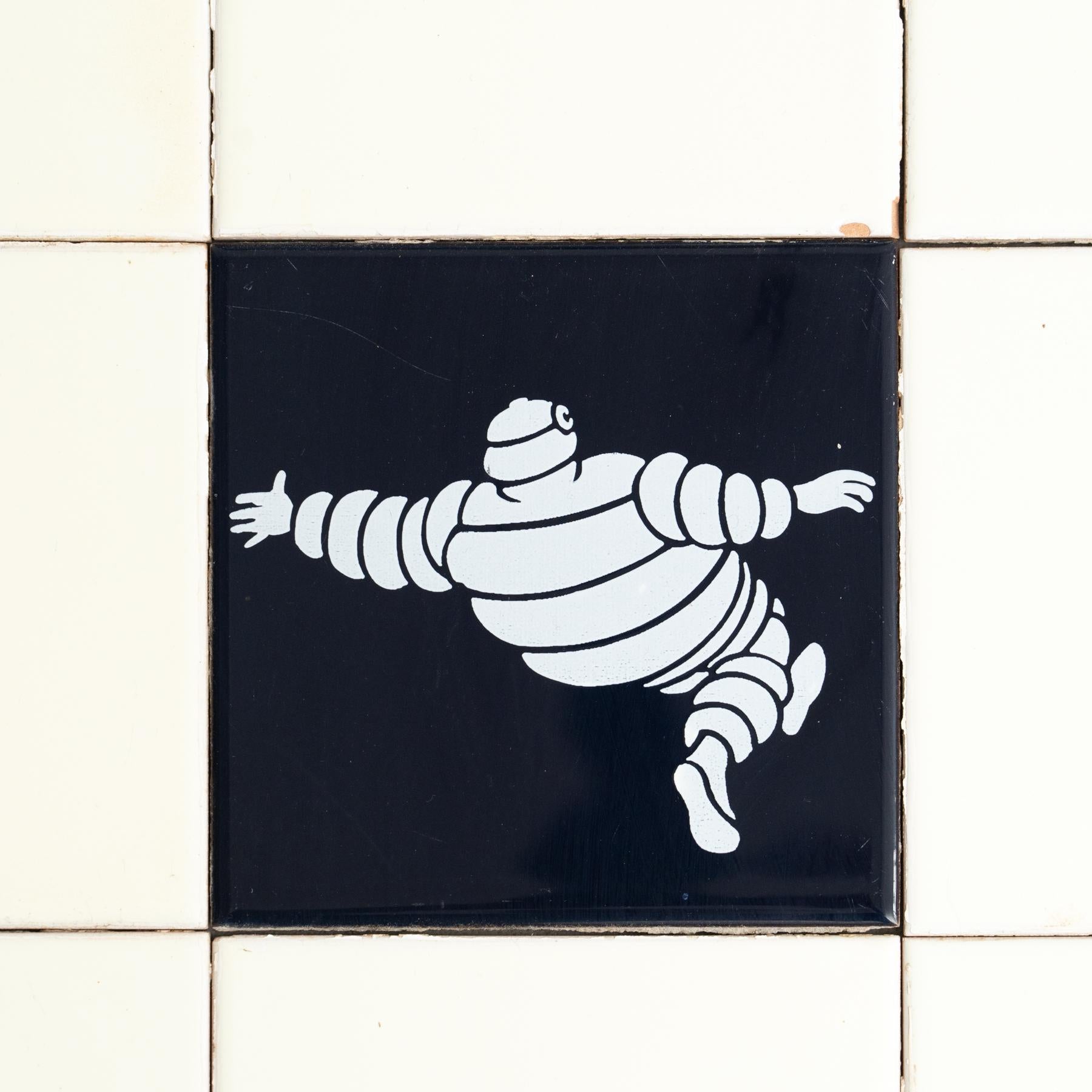 Ensemble de tuiles vintage de Michelin Man, circa 1960 Bon état - En vente à Barcelona, ES