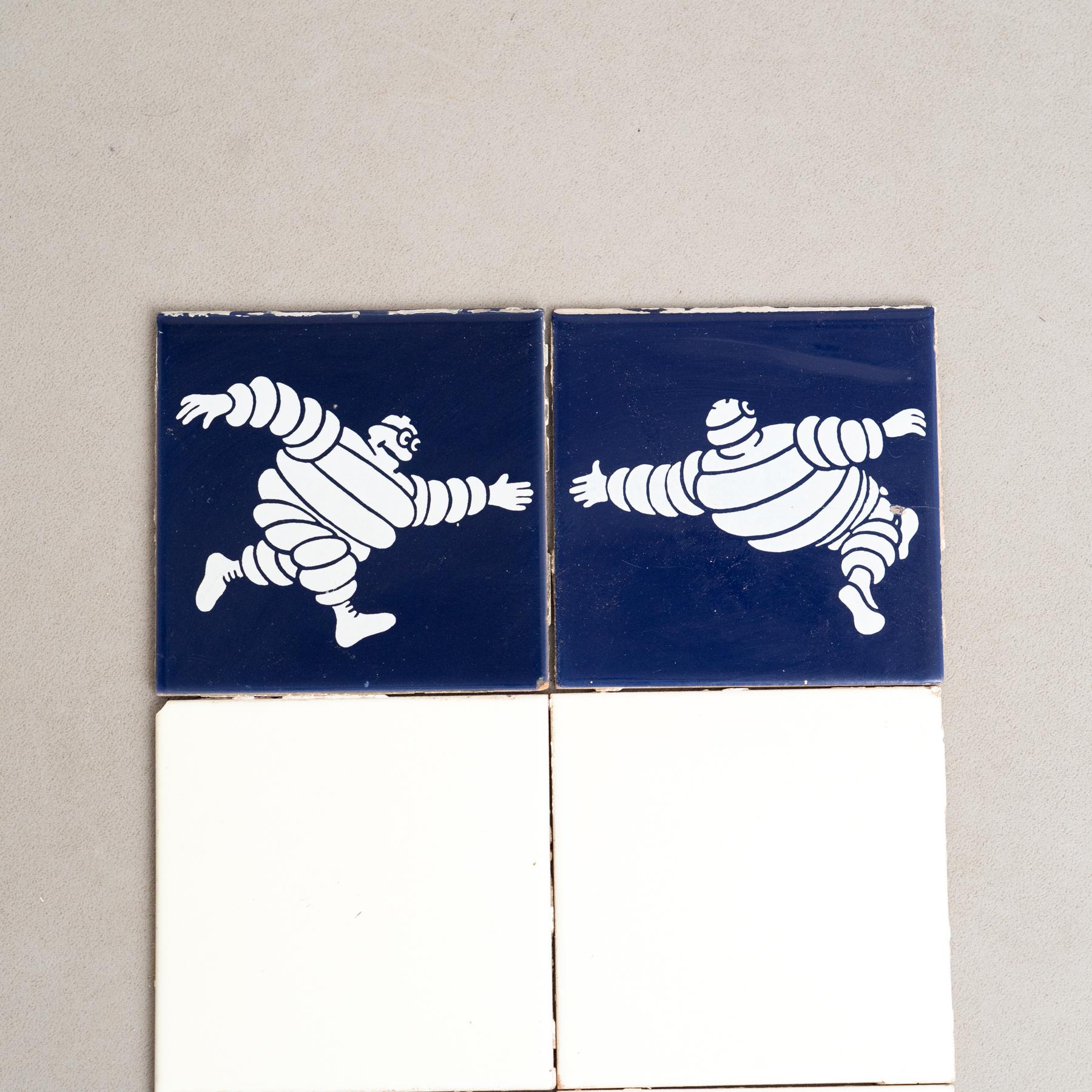Ensemble de tuiles vintage de Michelin Man, circa 1960 Bon état - En vente à Barcelona, ES