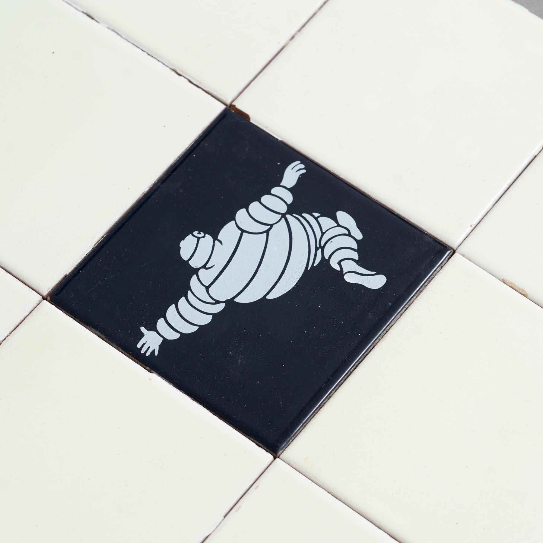 Juego de baldosas vintage Michelin Man, hacia 1960 en Bueno estado para la venta en Barcelona, ES
