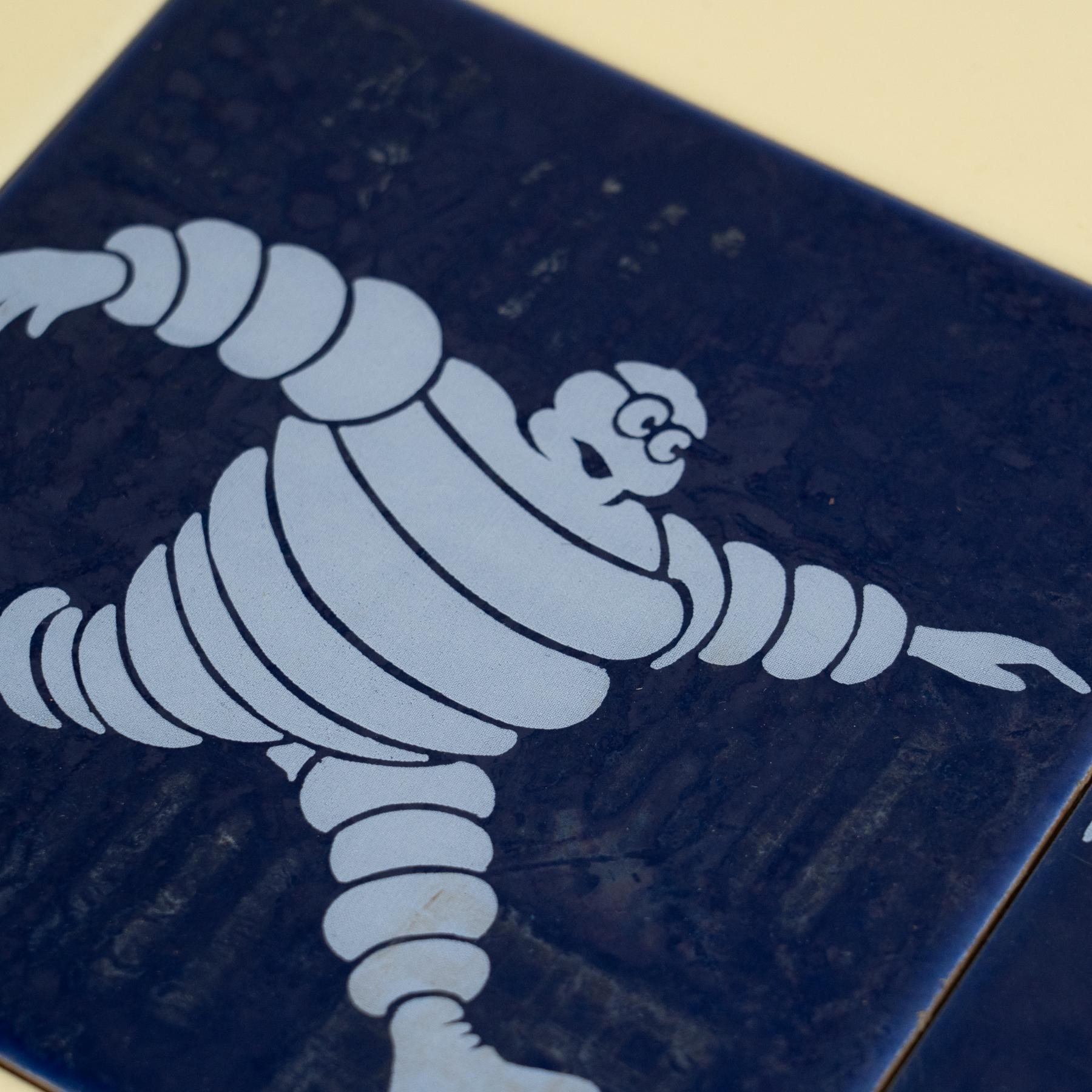 Céramique Ensemble de tuiles vintage de Michelin Man, circa 1960 en vente