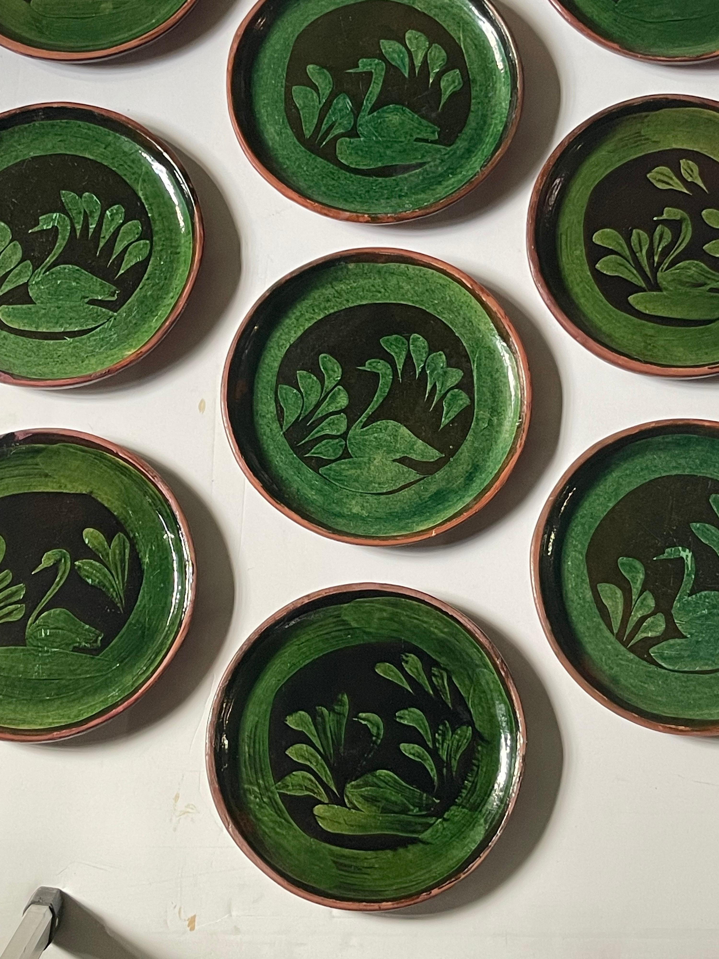 Set of Vintage Patamban Green Glazed Swan Pottery Plates In Good Condition In Atlanta, GA