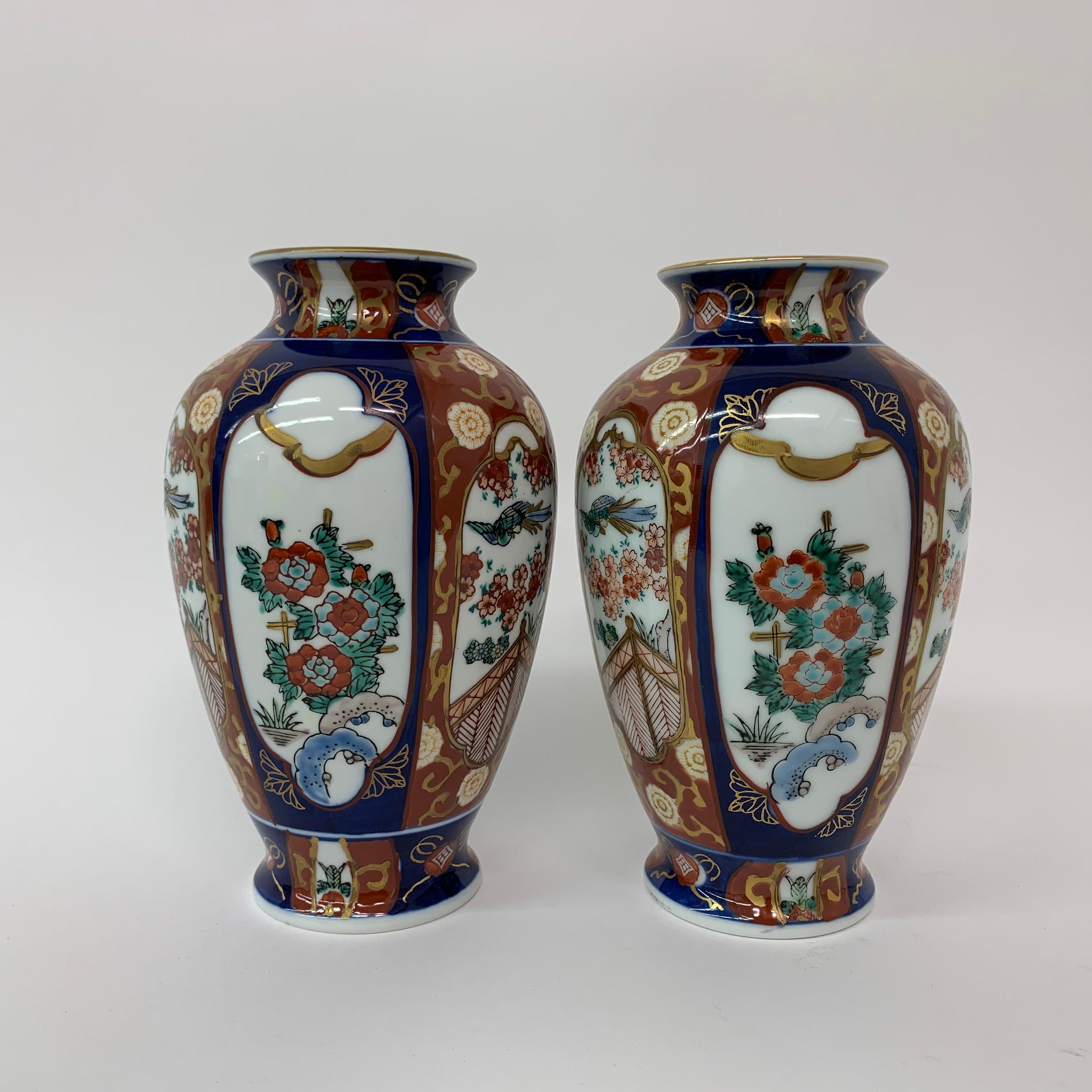 Set of Vintage Plate and 2 Vases in Gold Imari Hand Painted, Japan 1980s For Sale 3