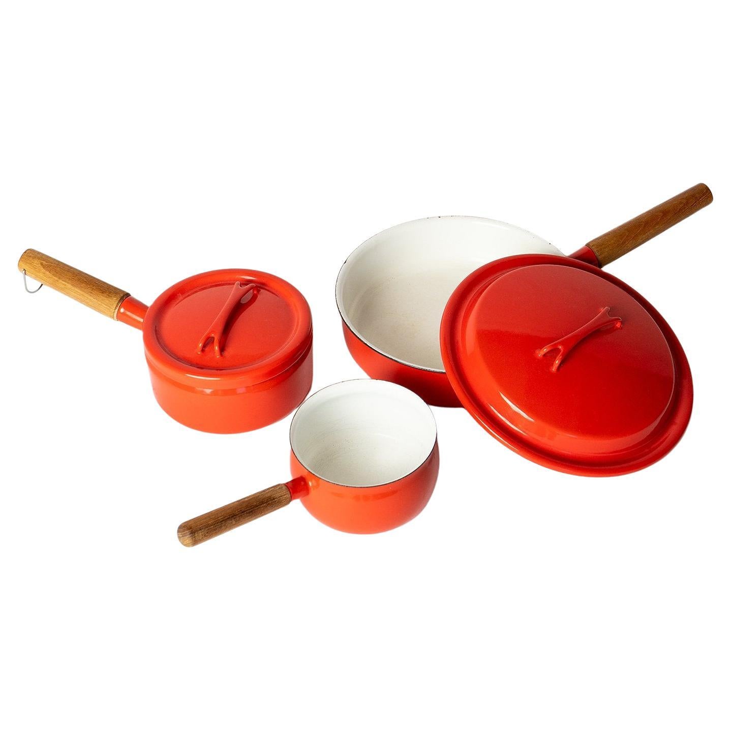 Set of Vintage Enamel Saucepans by Seppo Mallat for Finel Arabia Finland, 1960s For Sale