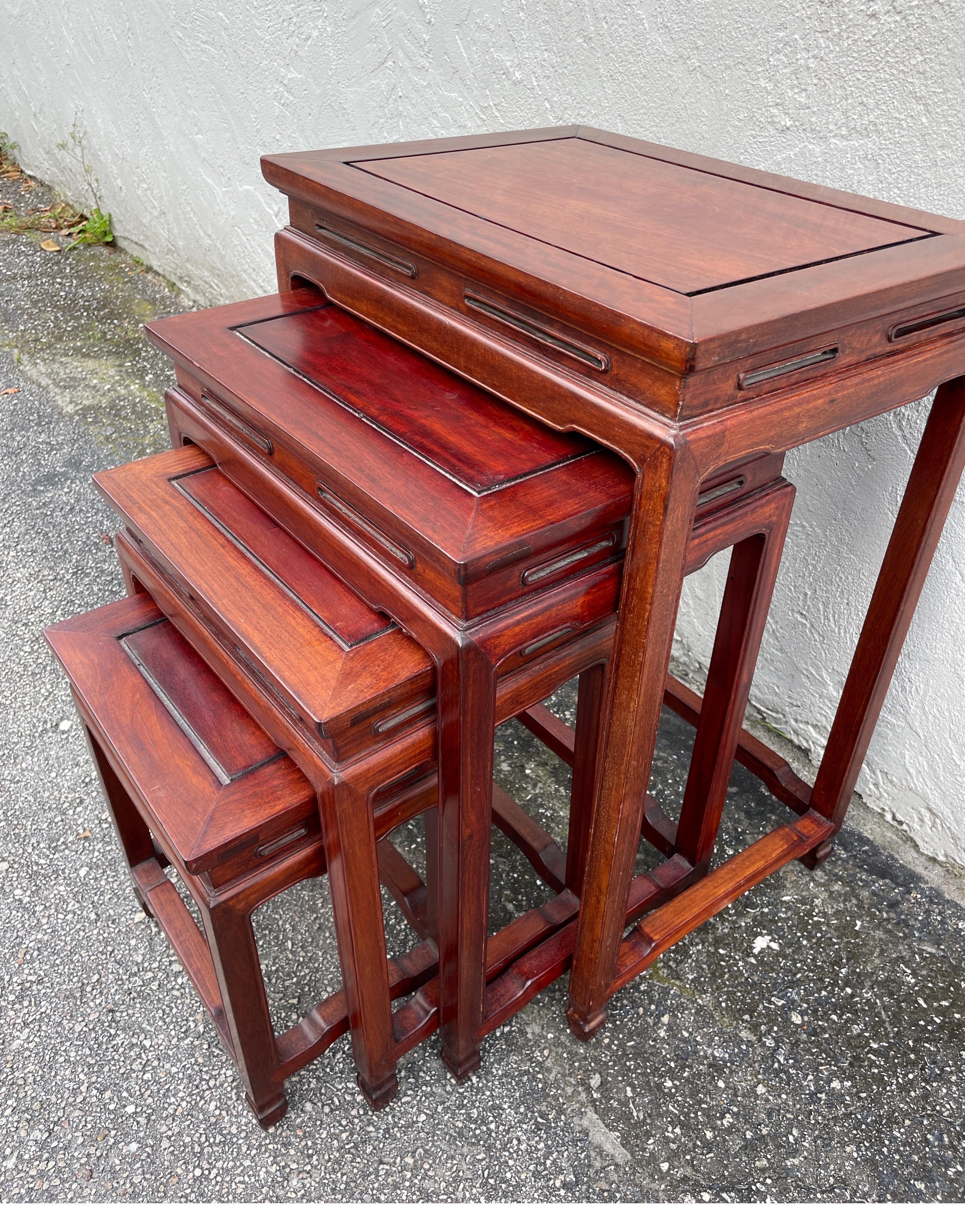 Set of Vintage Rosewood Ming Dynasty Style Nesting Tables In Good Condition For Sale In West Palm Beach, FL