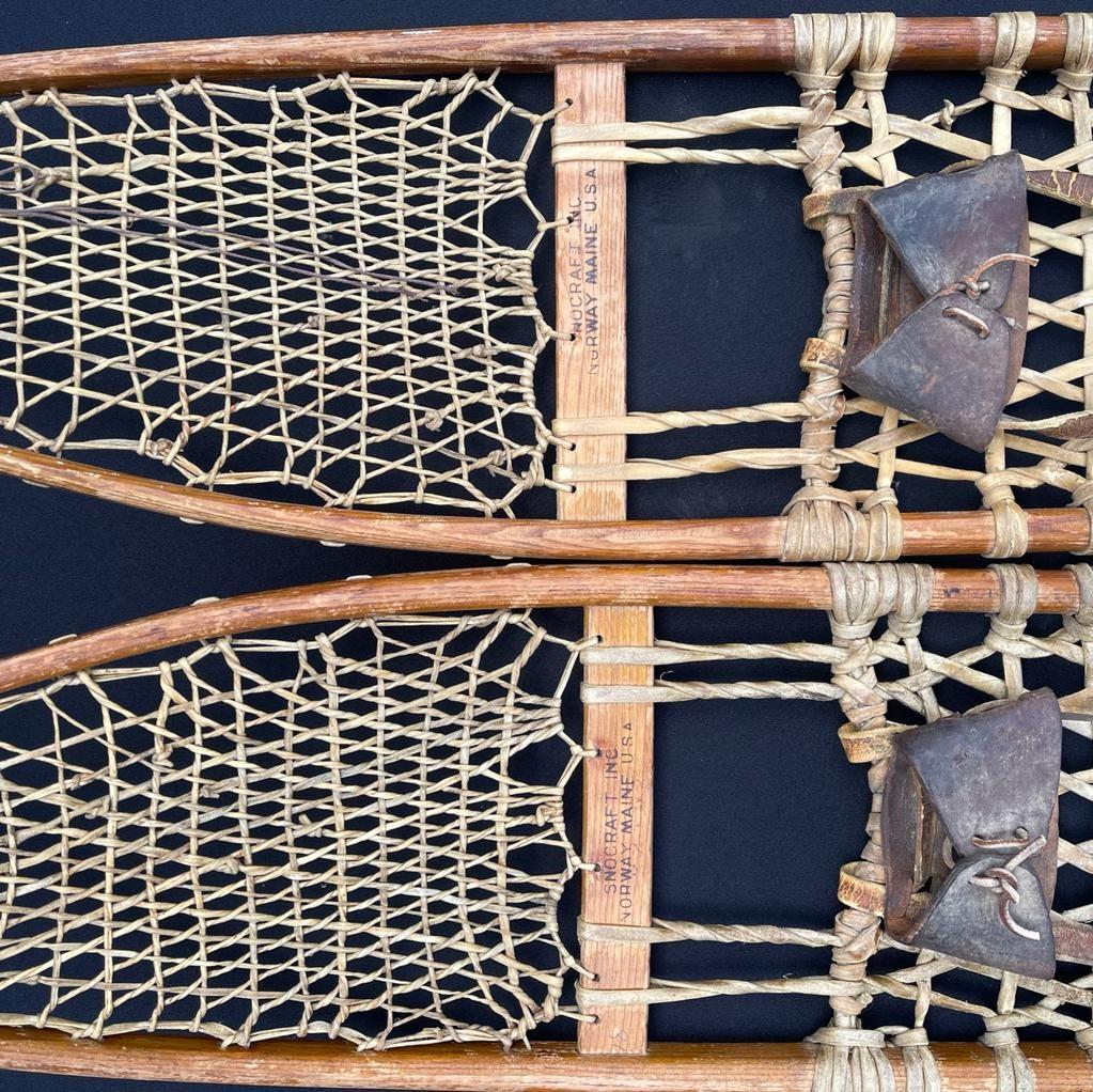 Set of Vintage Snowshoes, 1943 In Good Condition For Sale In Eindhoven, NL