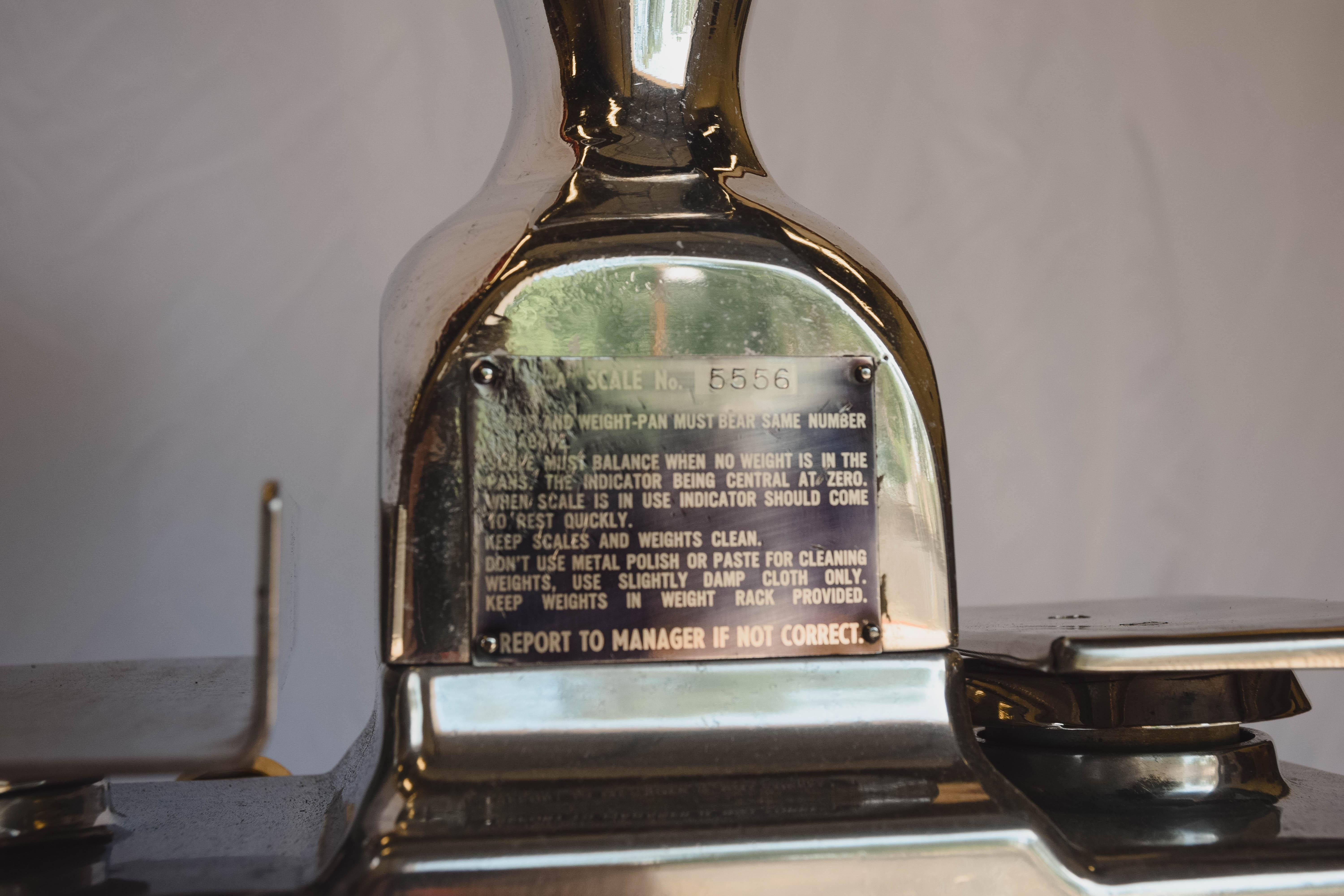 Set of Vintage Weighing Scales Made by Vandome & Hart Ltd 5