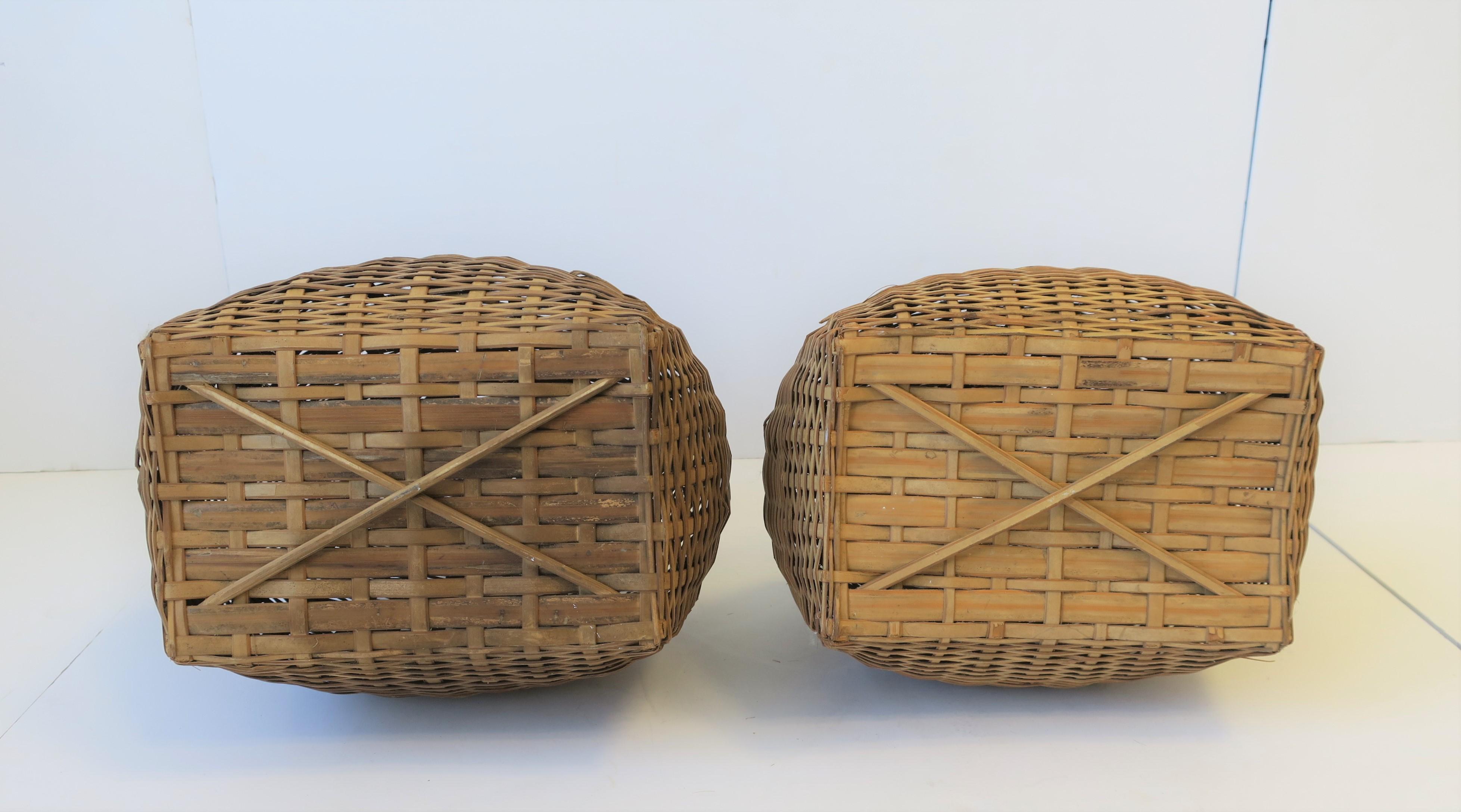 Set of Vintage Wicker Baskets 4