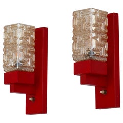 Ensemble de lampes murales « Vitrika » en bois laqué rouge et verre ambré, Danemark, années 1970